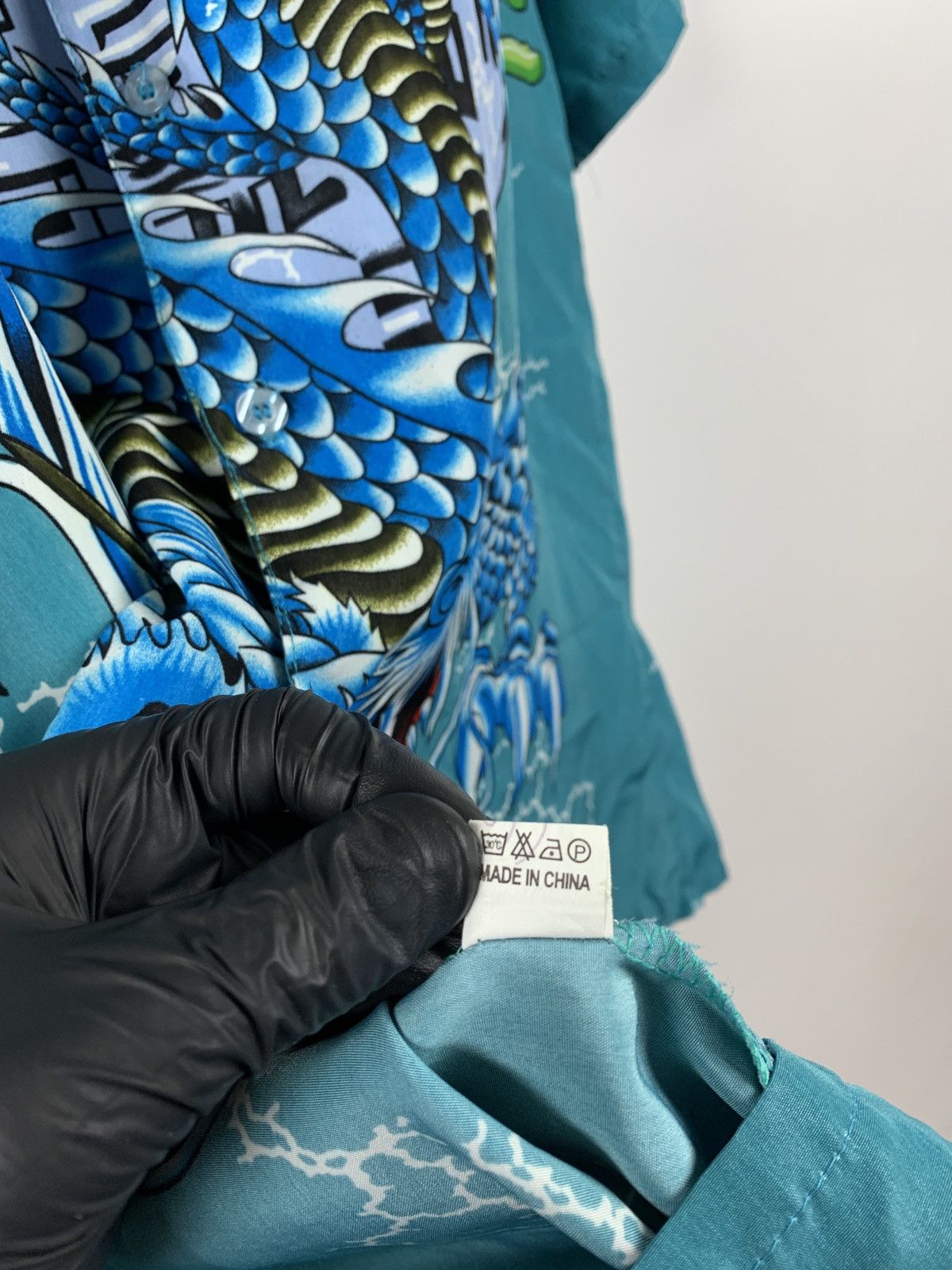 Japanese Brand Vintage Japanese Dragon Crazy Hawaiian Shirt Size US XL / EU 56 / 4 - 16 Thumbnail