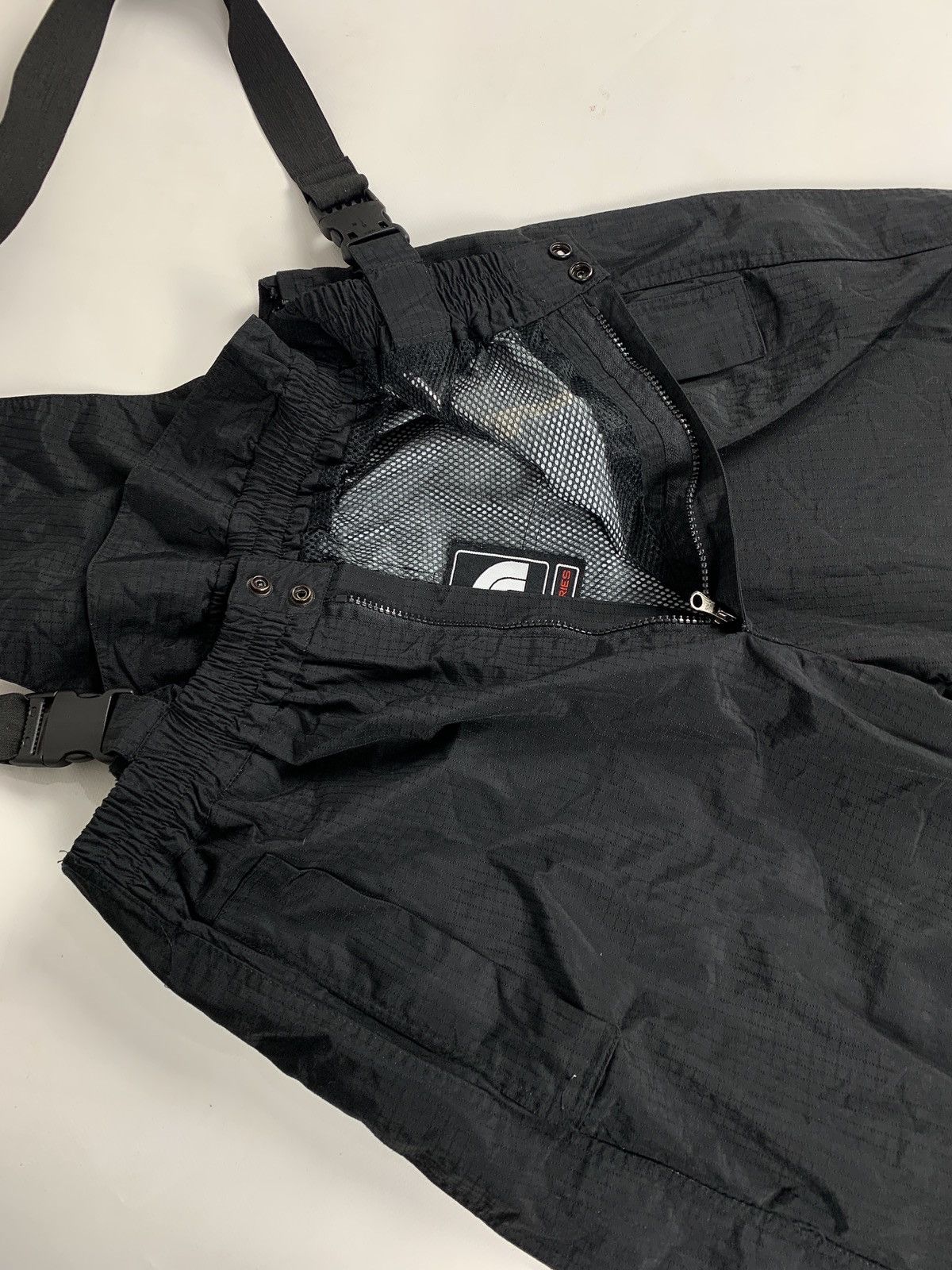 The North Face Vintage The North Face Gore Tex XCR Ski Overalls Pants Size US 36 / EU 52 - 19 Thumbnail