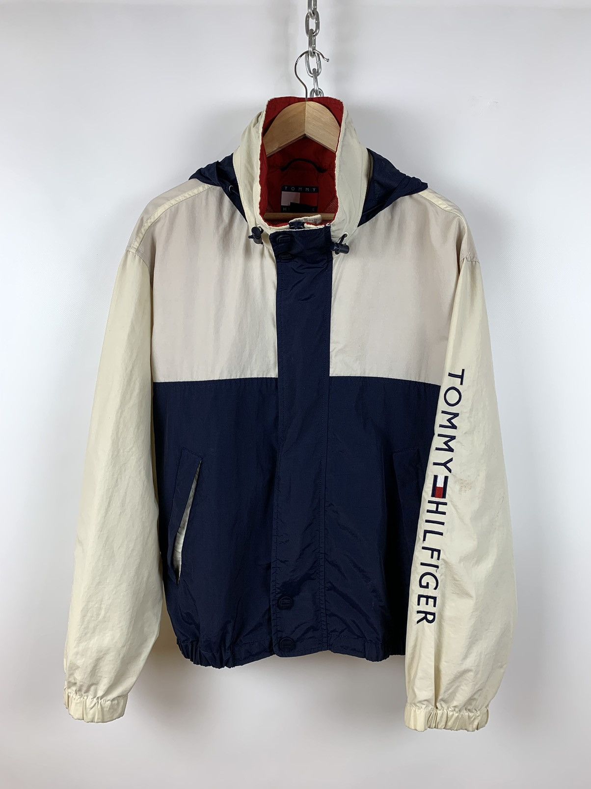 Tommy Hilfiger 90s Vintage Tommy Hilfiger Nylon Hooded Windbreaker Jacket Size US L / EU 52-54 / 3 - 1 Thumbnail