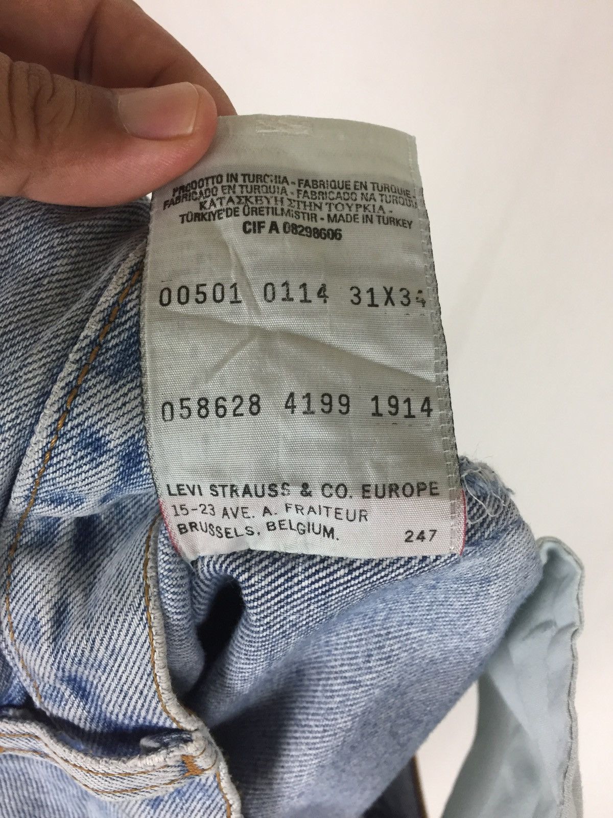 Levi's × Levi's Vintage Clothing Vintage Levis 501 Light Wash Made in USA Kurt kobain Style Size US 30 / EU 46 - 10 Thumbnail