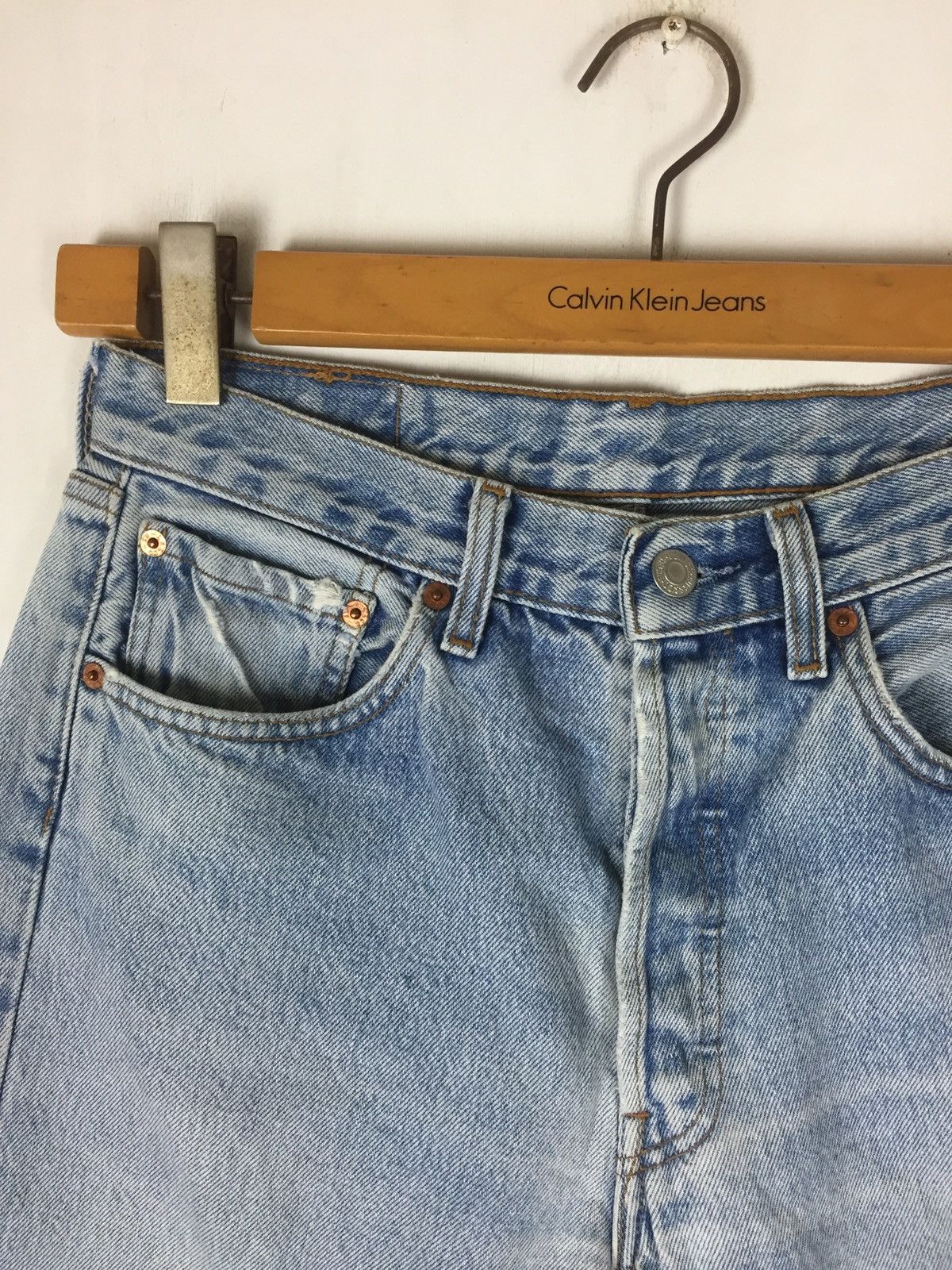 Levi's × Levi's Vintage Clothing Vintage Levis 501 Light Wash Made in USA Kurt kobain Style Size US 30 / EU 46 - 4 Thumbnail