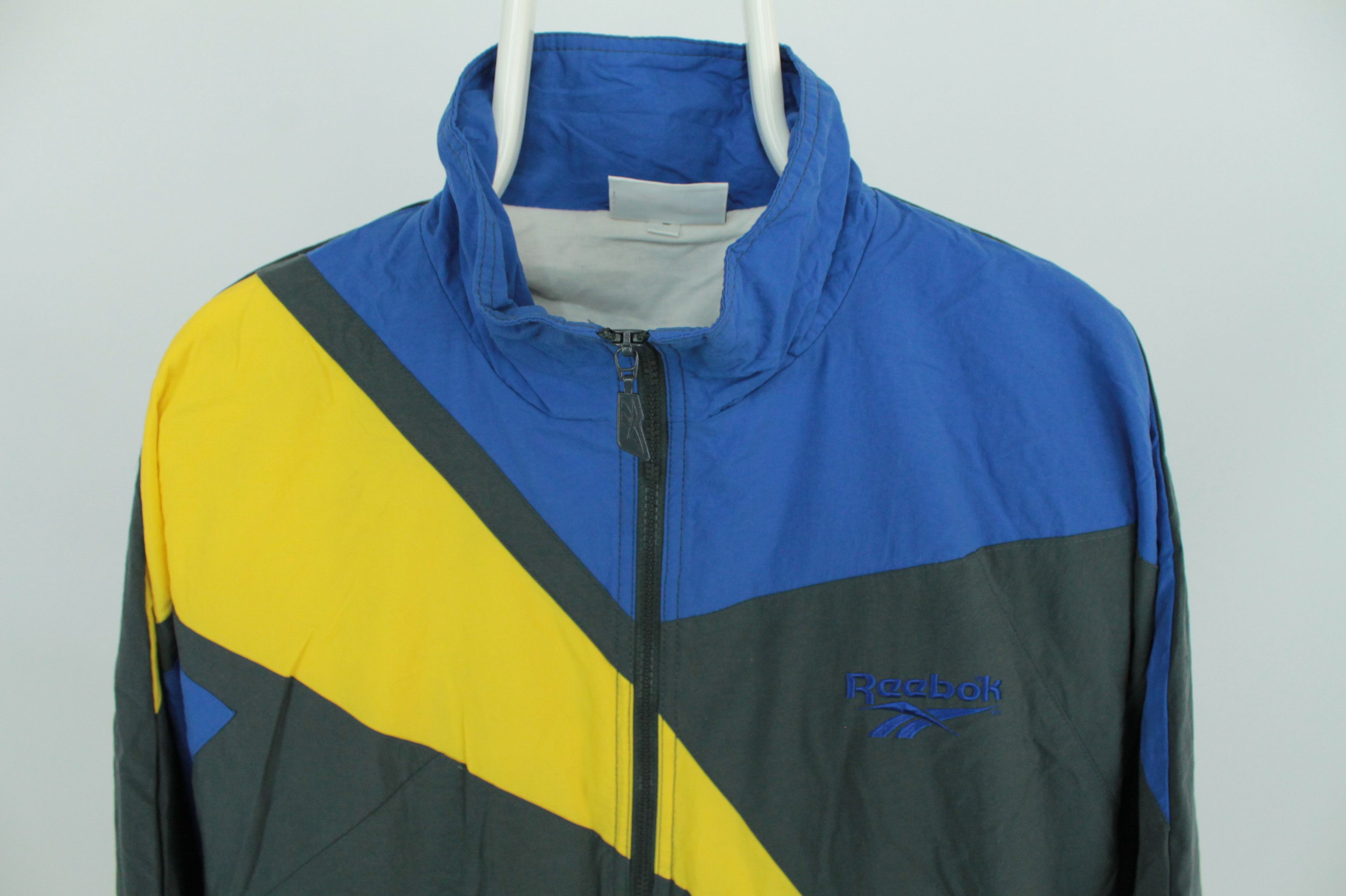 Reebok Vintage Reebok Windbreaker Jacket Size US L / EU 52-54 / 3 - 2 Thumbnail