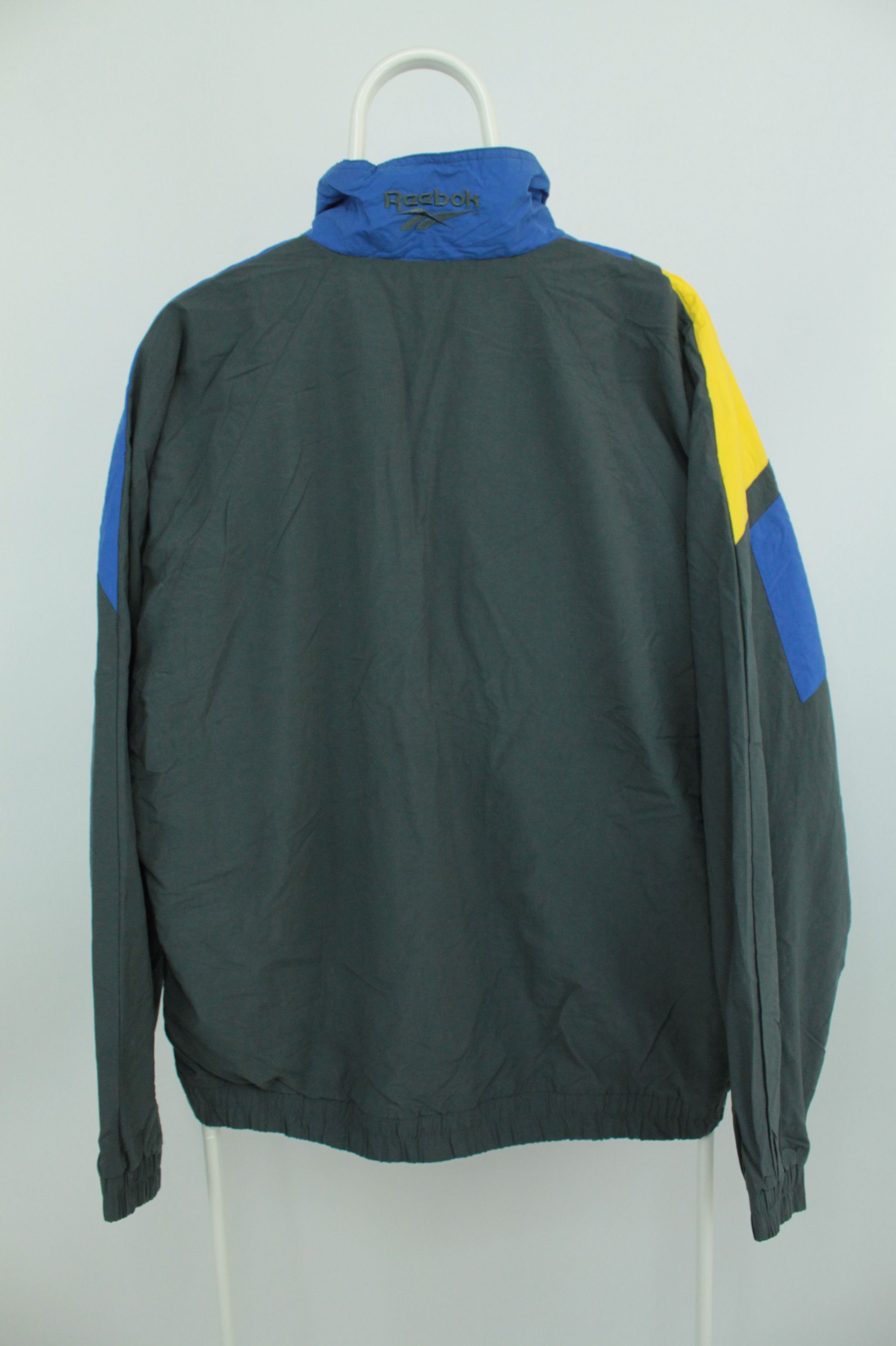 Reebok Vintage Reebok Windbreaker Jacket Size US L / EU 52-54 / 3 - 10 Thumbnail