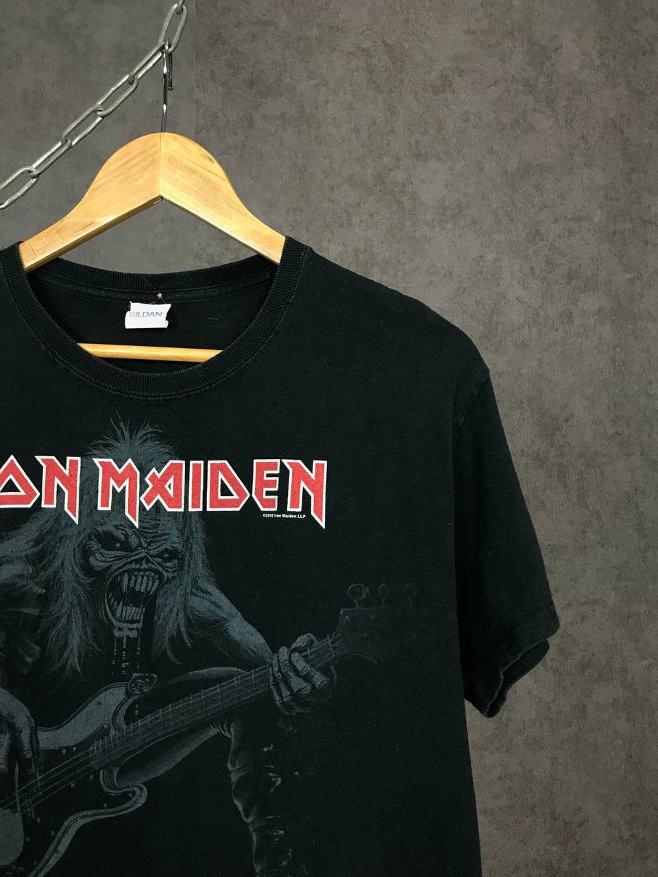 Band Tees Iron Maiden 2010 vintage rock band tee Size US M / EU 48-50 / 2 - 2 Thumbnail