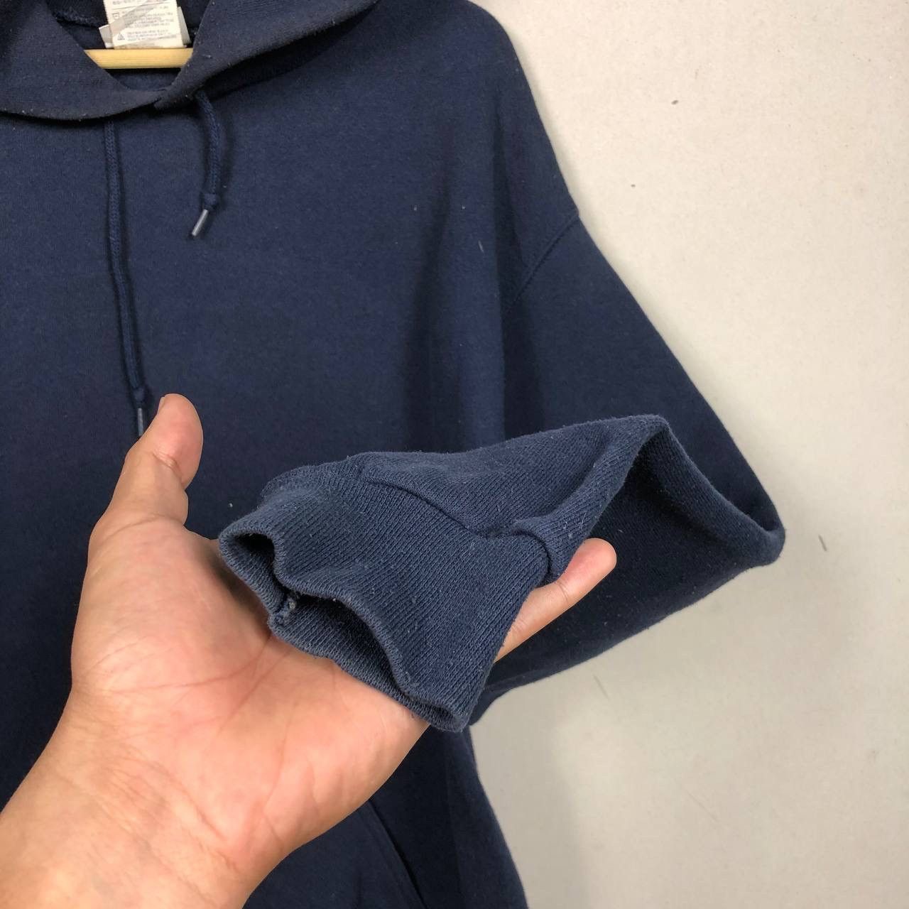 Russell Athletic Sun Faded Discuss Athletic Navy Blue Hoodie Sweatshirt Size US M / EU 48-50 / 2 - 5 Thumbnail