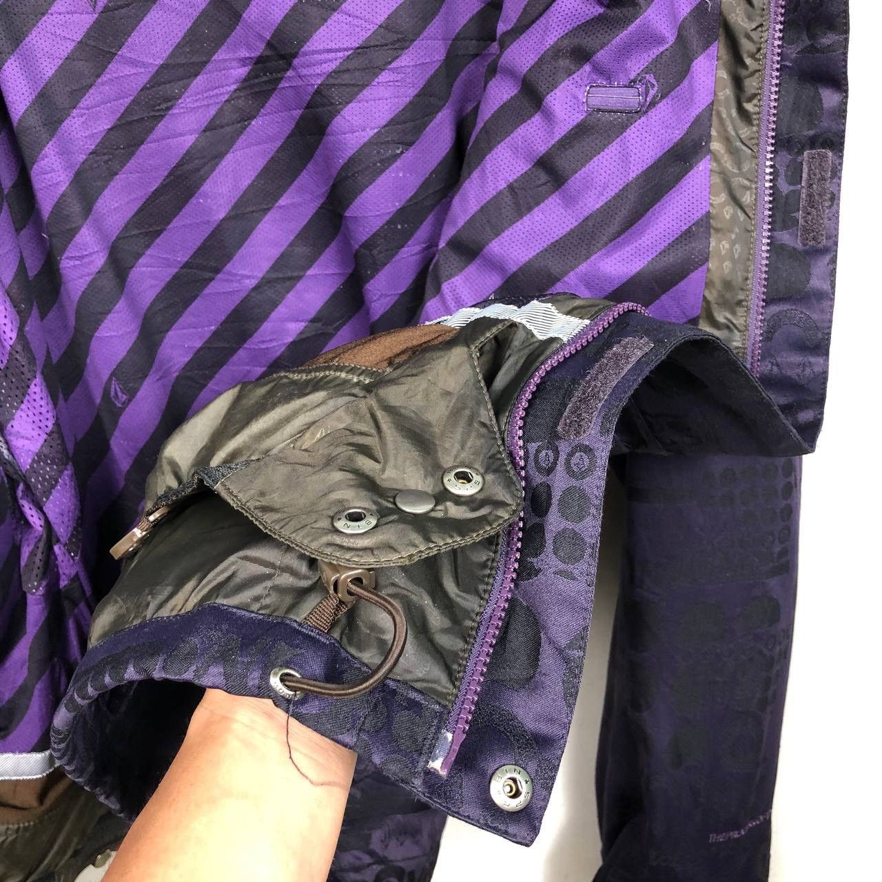 Volcom Volcom Iconic Stone Waterproof Ski & Snowboard Jacket Purple Size US L / EU 52-54 / 3 - 8 Thumbnail