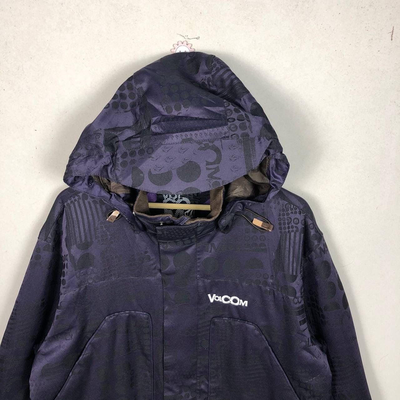 Volcom Volcom Iconic Stone Waterproof Ski & Snowboard Jacket Purple Size US L / EU 52-54 / 3 - 4 Thumbnail