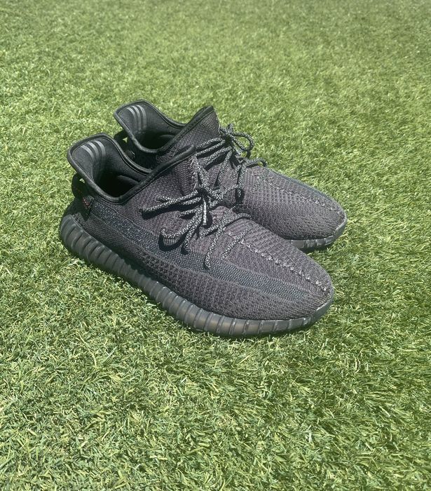 Yeezy cheap stealth black