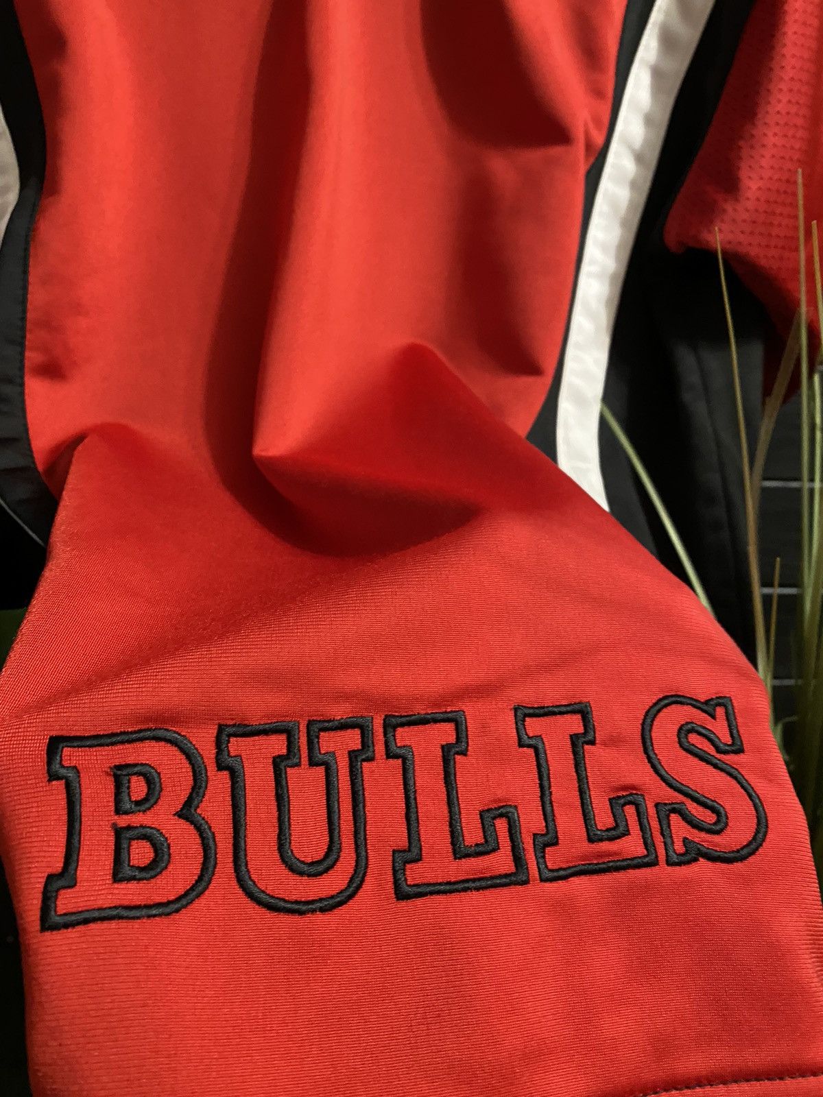 Champion Rare Vintage Hooded Jersey Champion Chicago Bulls Y2K style. Size US S / EU 44-46 / 1 - 9 Thumbnail