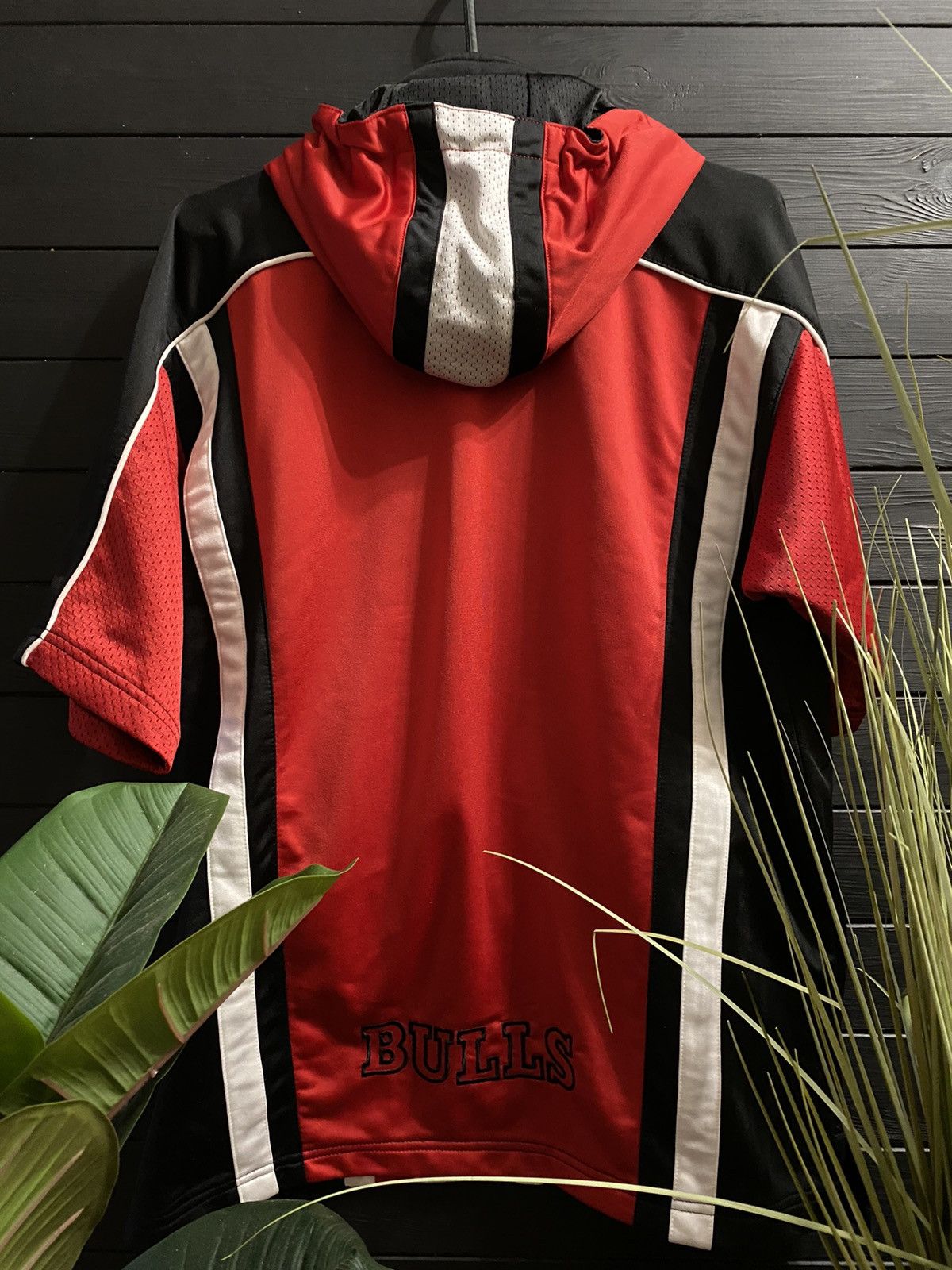 Champion Rare Vintage Hooded Jersey Champion Chicago Bulls Y2K style. Size US S / EU 44-46 / 1 - 8 Thumbnail