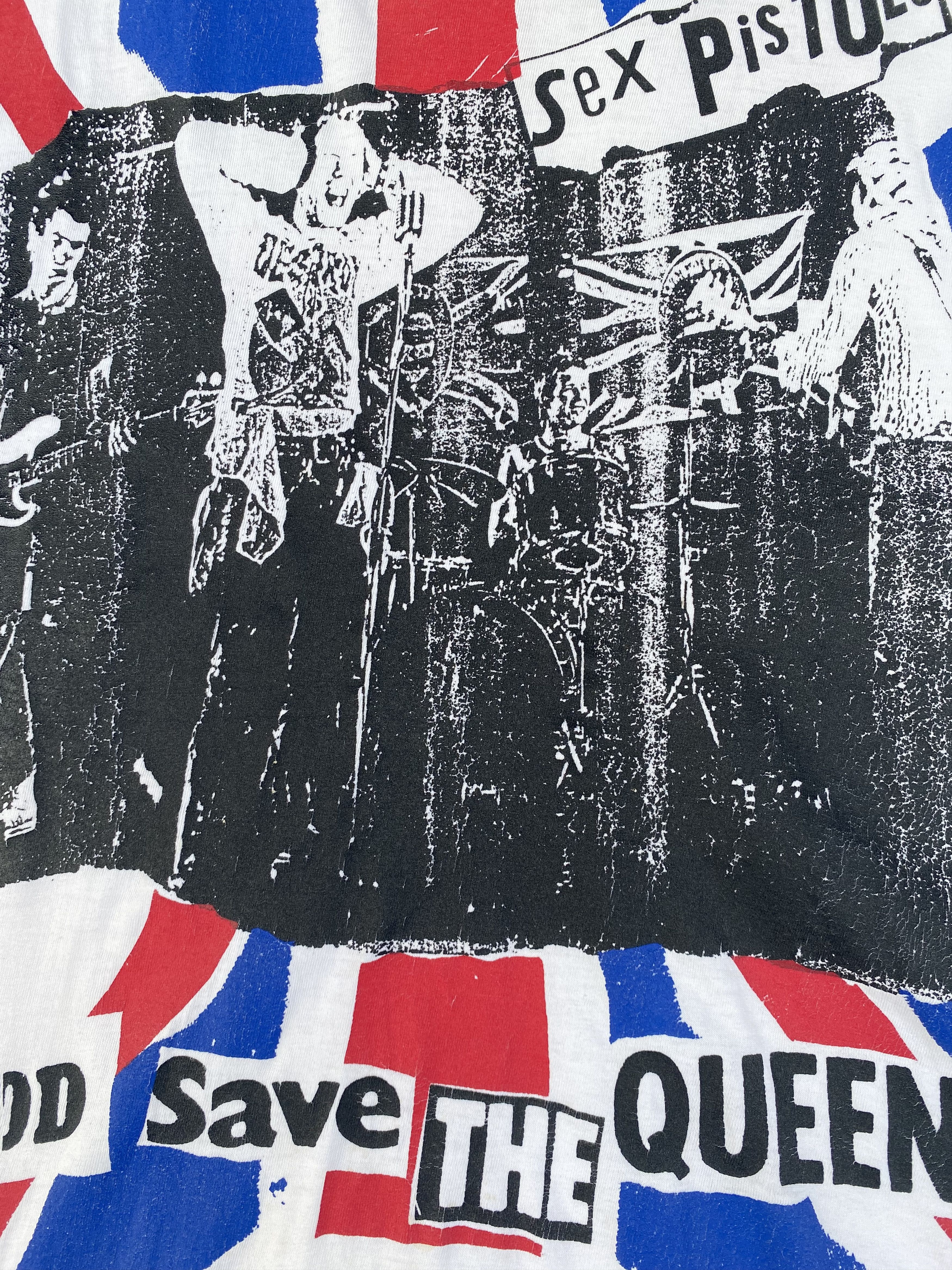 Band Tees VINTAGE SEX PISTOLS Punkrock band God save the queen shirt Size US XL / EU 56 / 4 - 4 Thumbnail