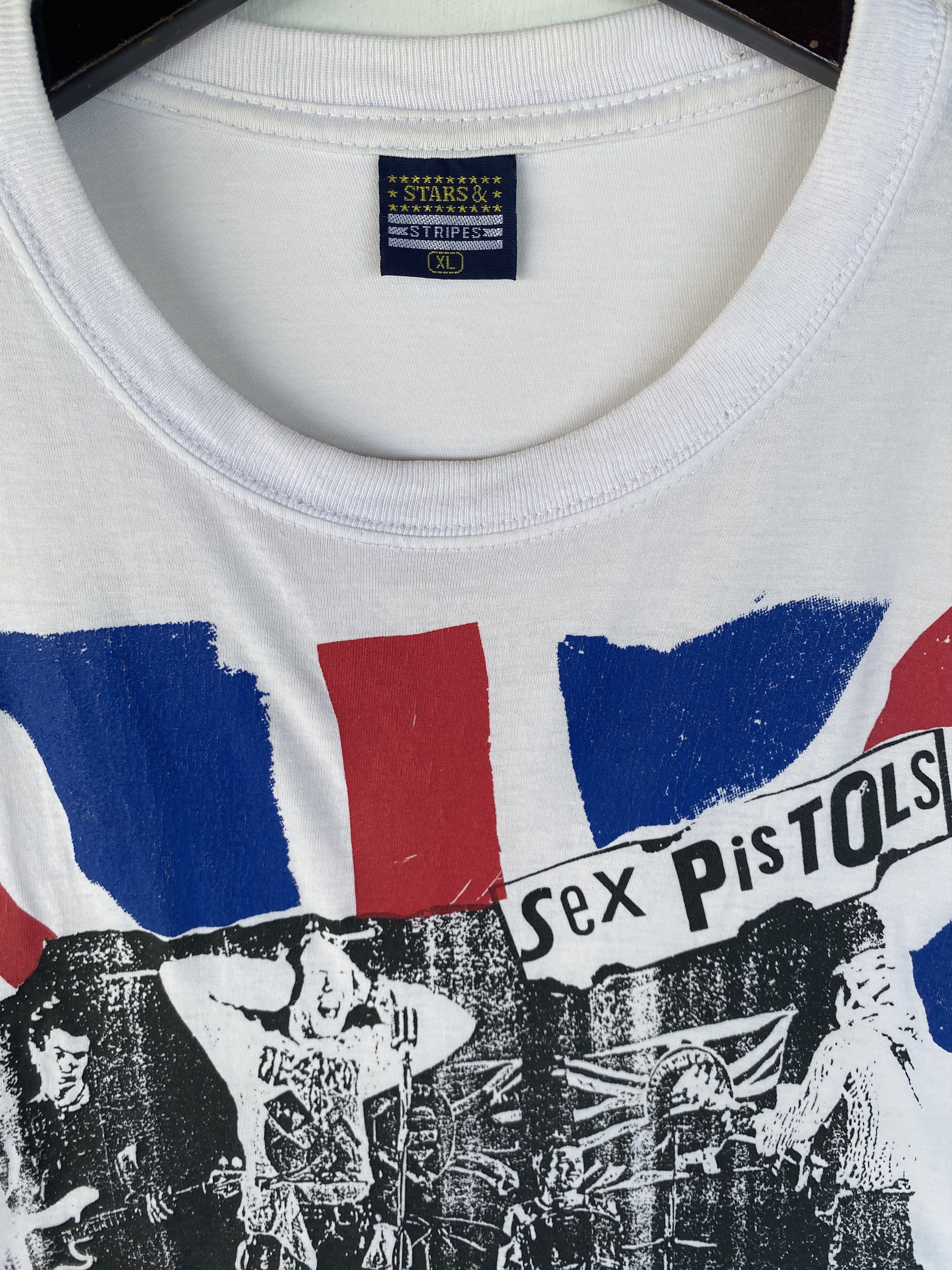 Band Tees VINTAGE SEX PISTOLS Punkrock band God save the queen shirt Size US XL / EU 56 / 4 - 3 Thumbnail