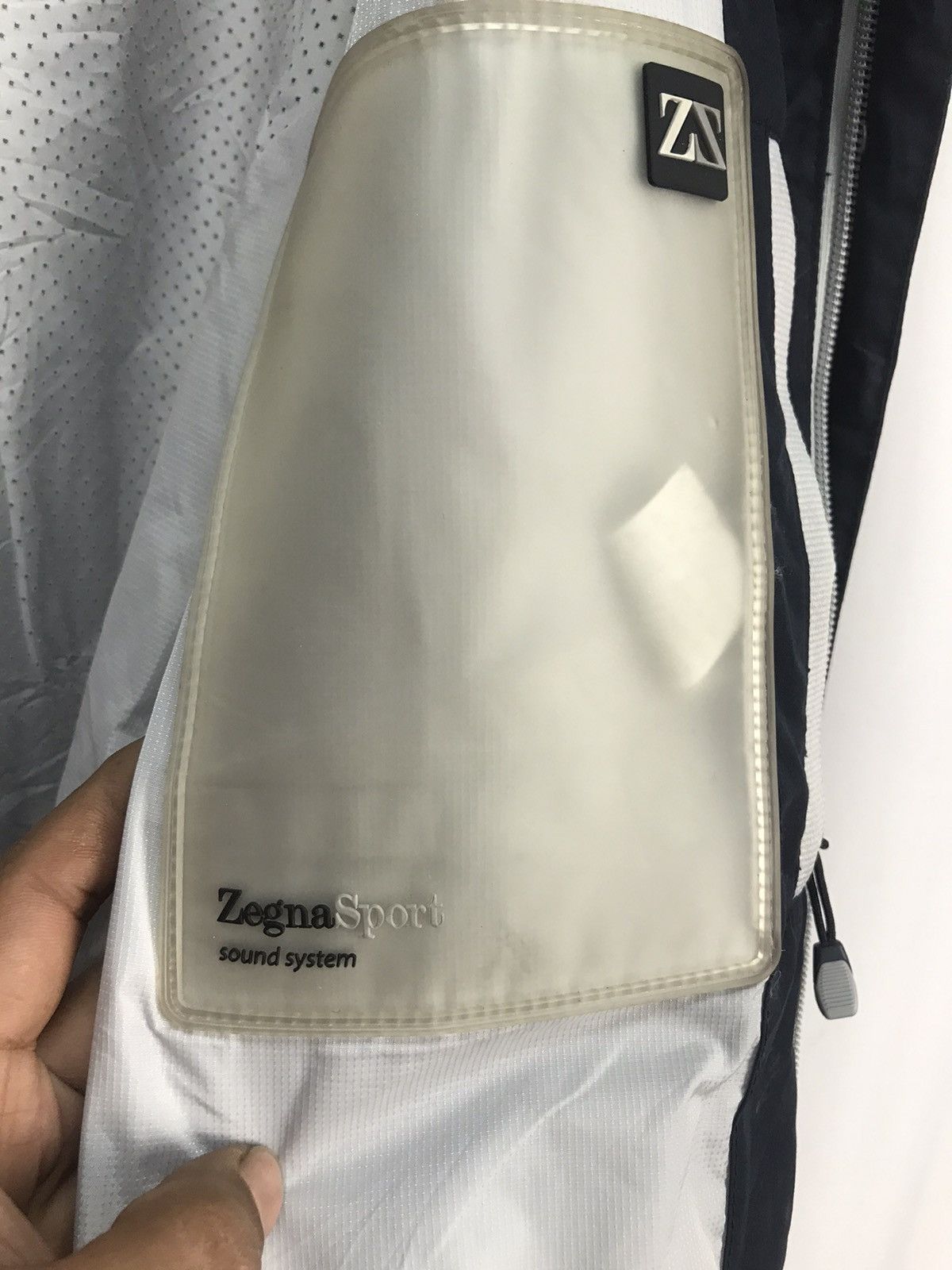 Ermenegildo Zegna Ermenegildo zegna sport hidden hoodie zipper windbreaker Size US M / EU 48-50 / 2 - 5 Thumbnail