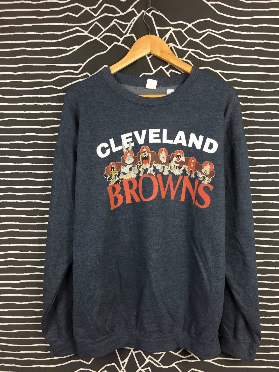 Cartoon Network Vtg Cleveland Browns Looney Tunes Tazmania Sweatshirt Size US XL / EU 56 / 4 - 1 Thumbnail
