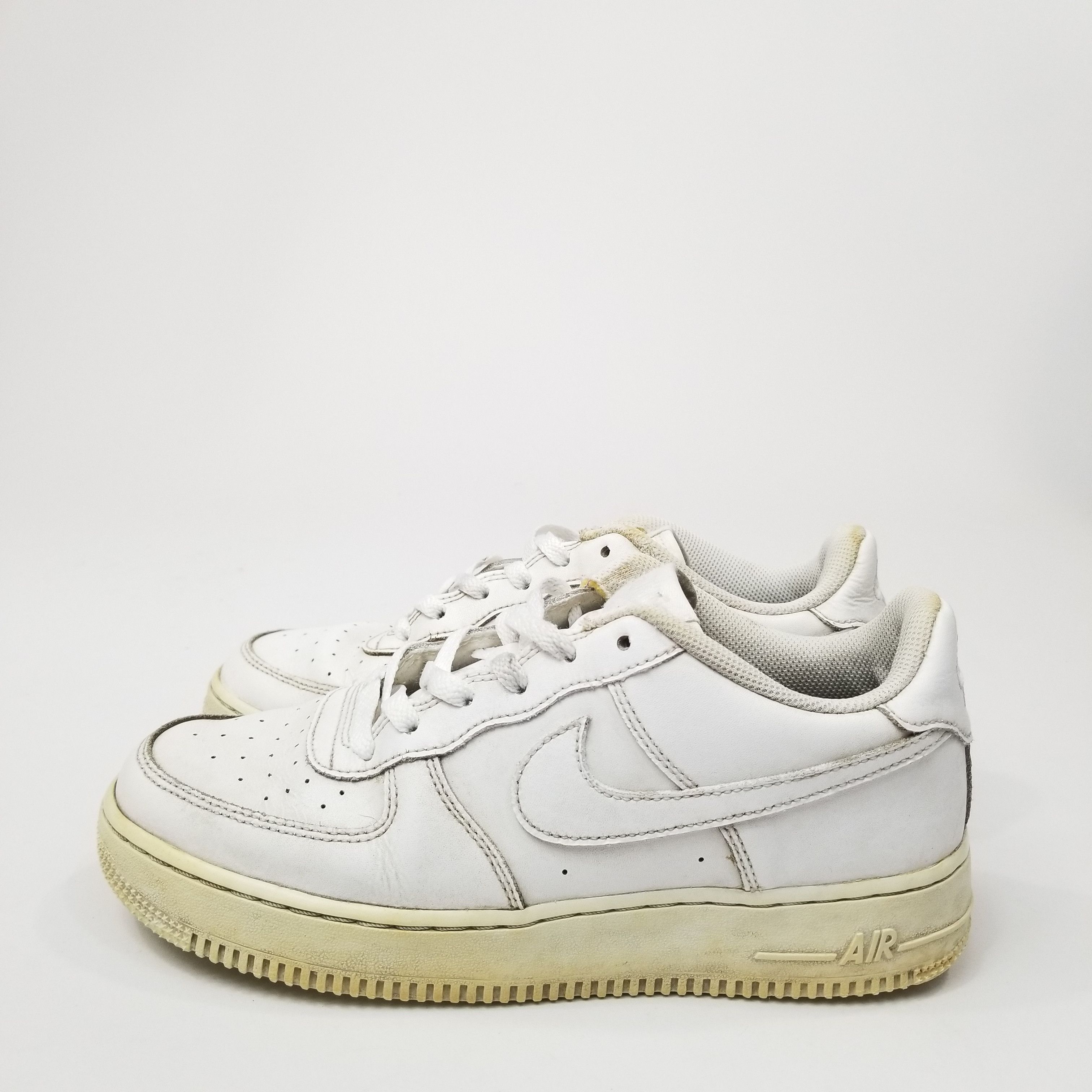 Nike × Vintage Nike Air Force 1 AF1 Low 07 Triple White Sneakers Womens 8.5 Size US 8.5 / IT 38.5 - 4 Thumbnail