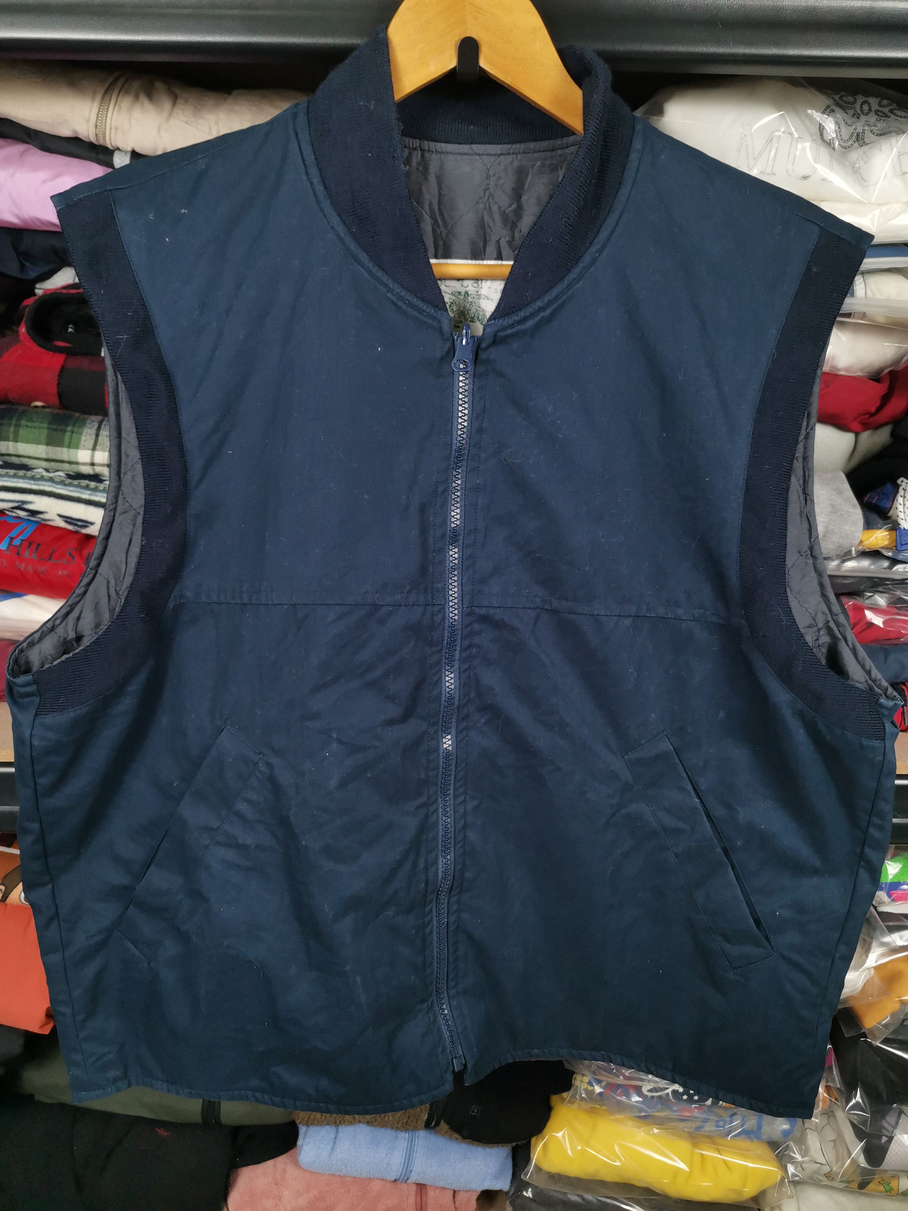 image of Vintage Burberrys Zipper Vest in Navy Blue, Men's (Size Large)