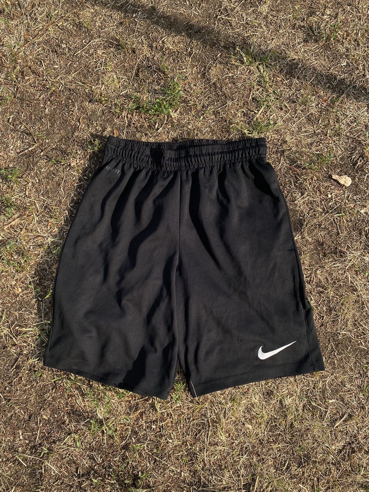 Nike Vintage Nike shorts streetwear swoosh casual y2k size S Size US 30 / EU 46 - 1 Thumbnail
