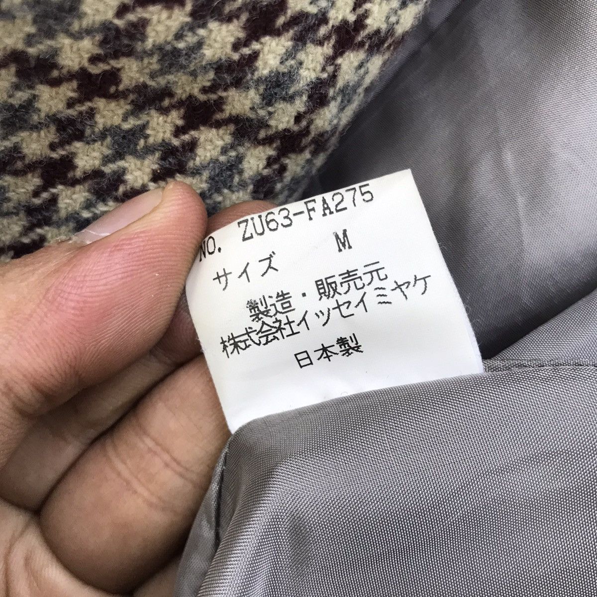 Issey Miyake Zucca by Issey Miyake Classic Check Wool Coat Size S / US 4 / IT 40 - 15 Thumbnail