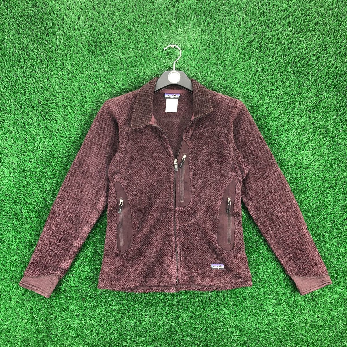 image of Outdoor Life x Outdoor Style Go Out Patagonia Fleece Gorextec Women Zipper Jacket in Maroon (Size X