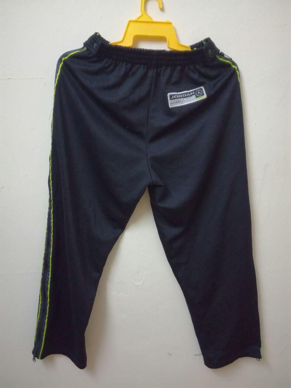 Jordan Brand Jordan Sweat Pant Rare Side Tape ZipSide Tappe Size US 36 / EU 52 - 5 Thumbnail
