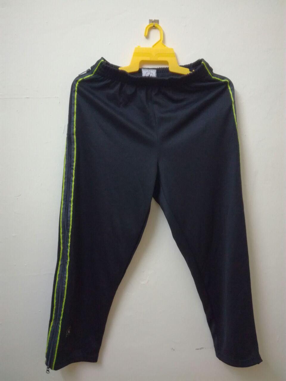 Jordan Brand Jordan Sweat Pant Rare Side Tape ZipSide Tappe Size US 36 / EU 52 - 4 Thumbnail