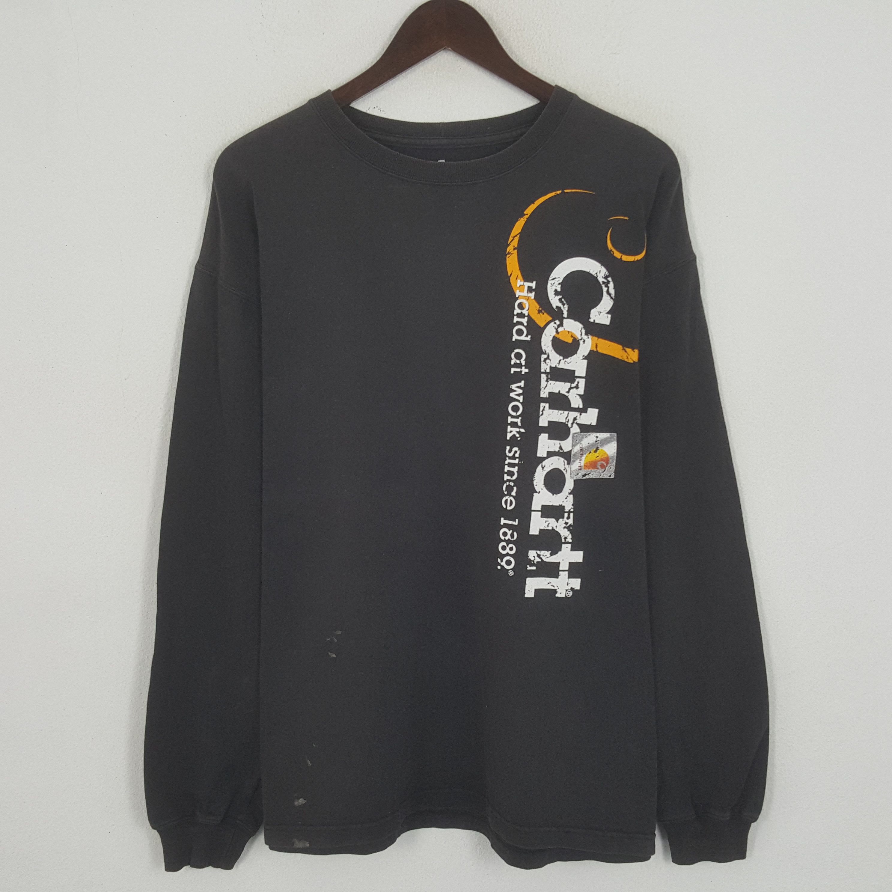 Vintage Carhartt Big Design Tshirt