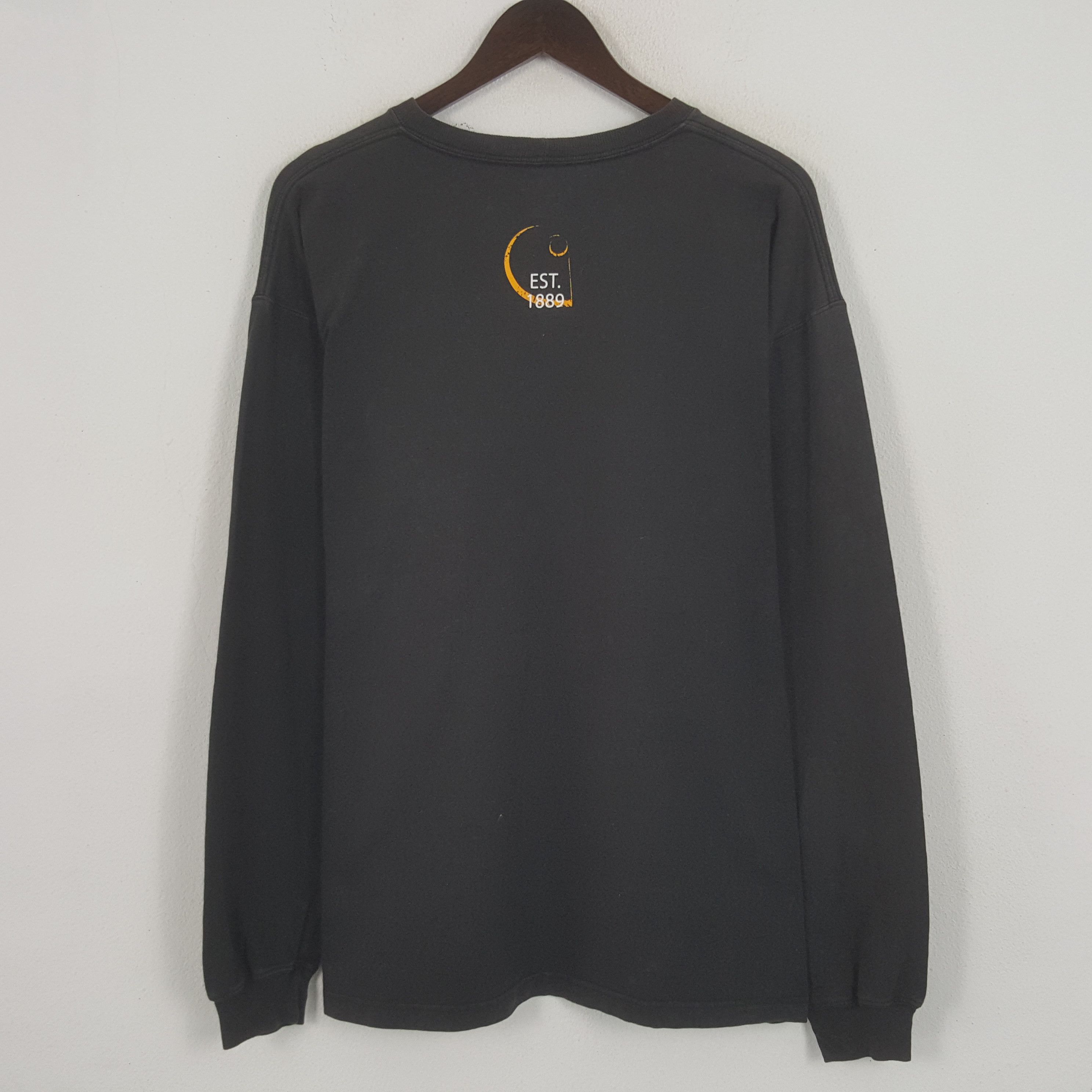 Vintage Carhartt Big Design Tshirt
