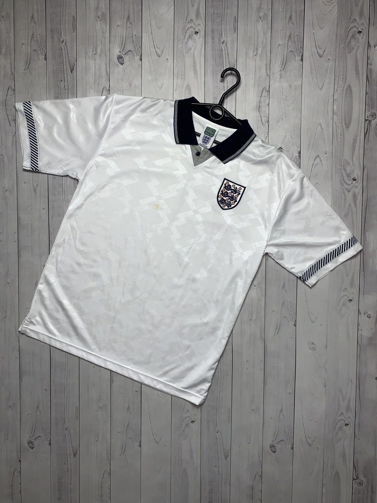 Vintage Vintage England soccer jersey retro size L Size US L / EU 52-54 / 3 - 1 Thumbnail