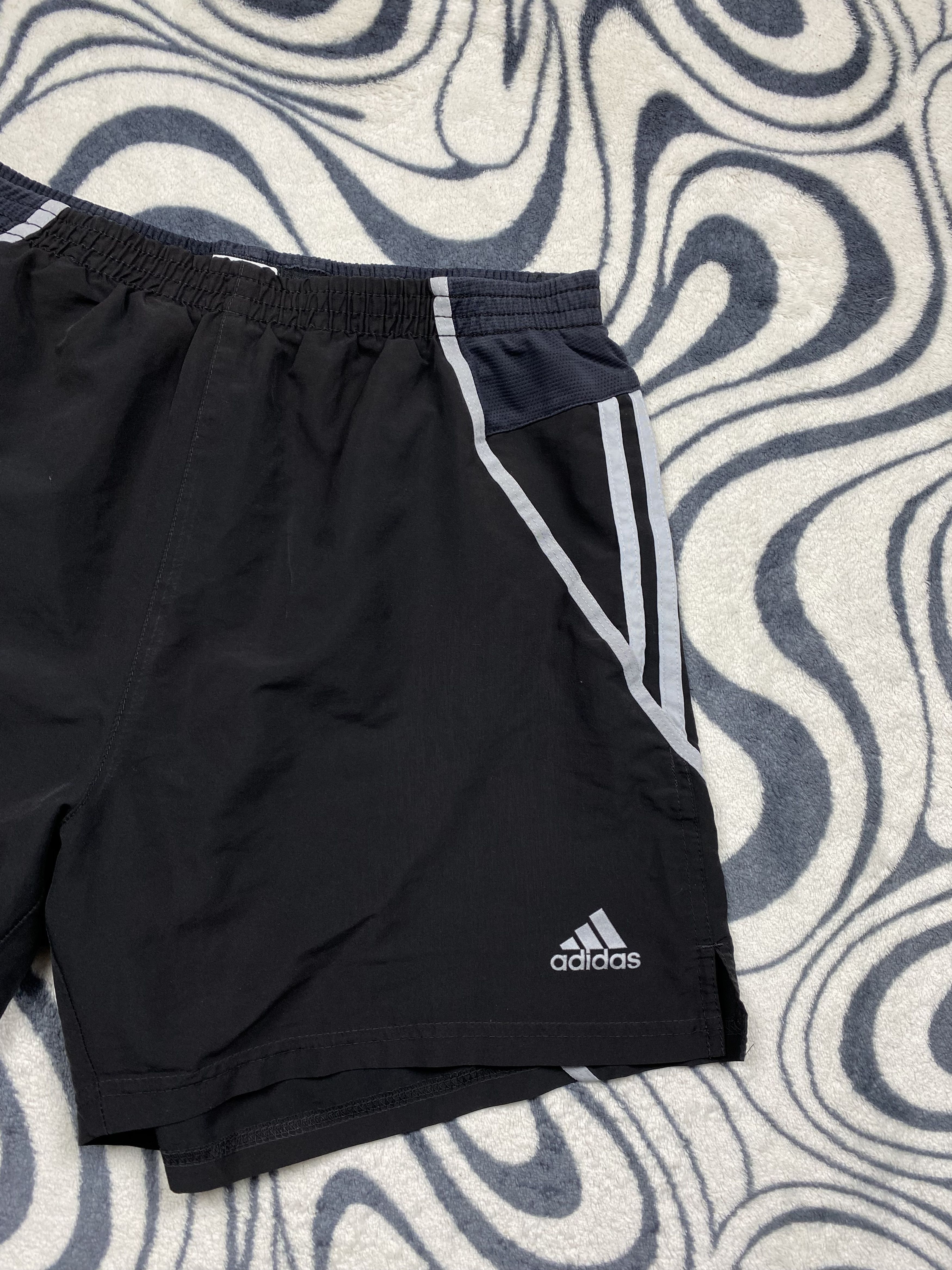 Adidas Vintage Adidas Mens Nylon Shorts Y2K Size US 32 / EU 48 - 2 Thumbnail