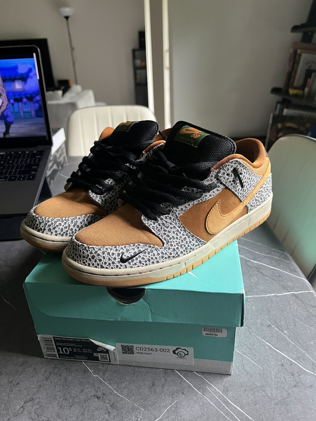 Streetwear Freddy Kruger Custom Dunks Omi Reloaded Universe 