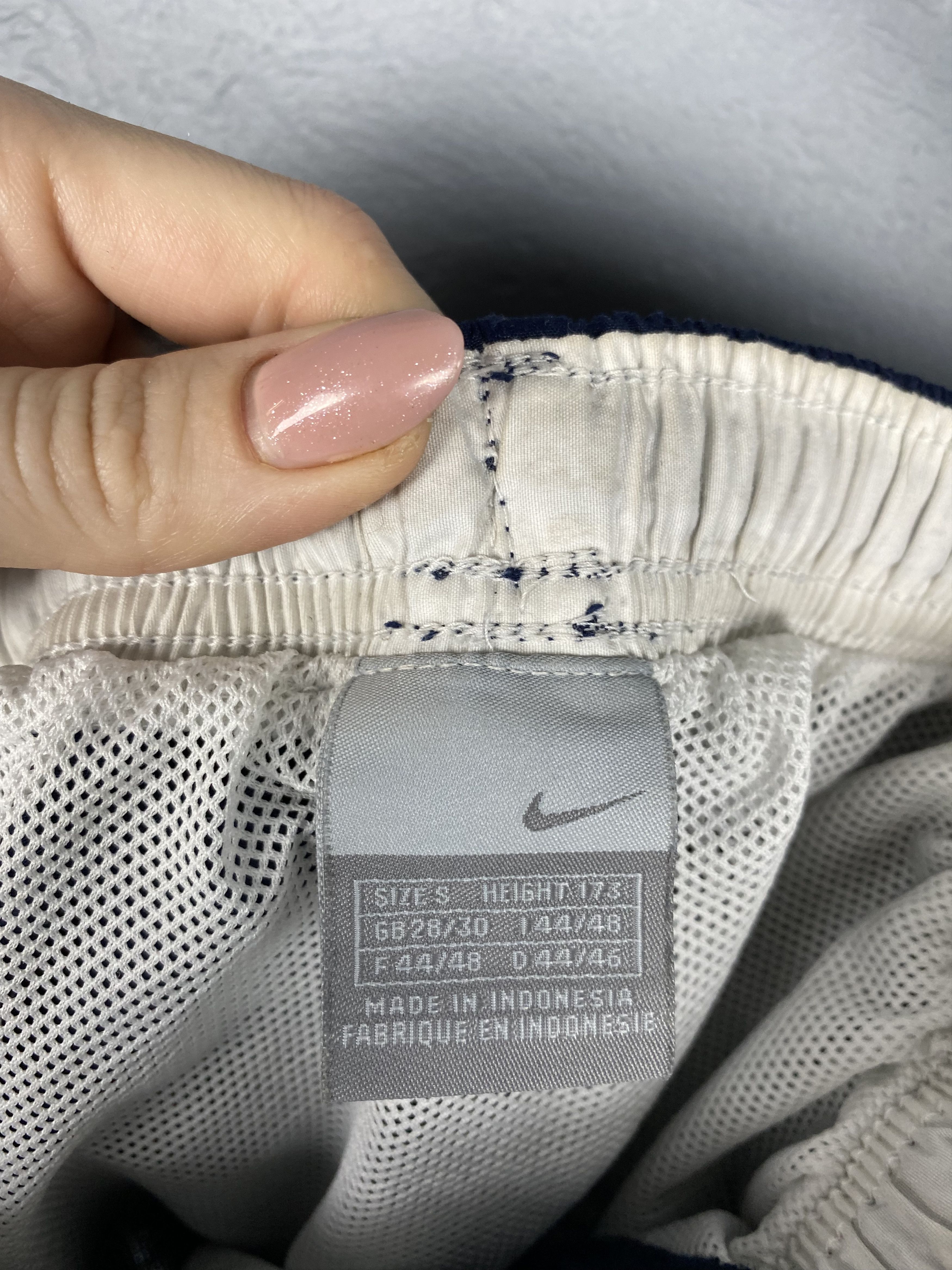 Nike × Vintage Nike Vintage Mens Nylon Shorts Y2K Size US 30 / EU 46 - 5 Thumbnail