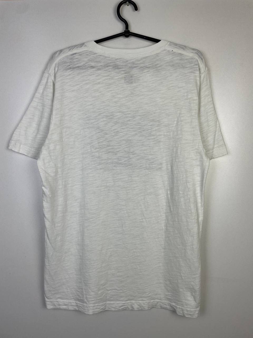 Uniqlo Uniqlo Hokusai Blue vintage t-shirt size L Size US L / EU 52-54 / 3 - 3 Thumbnail