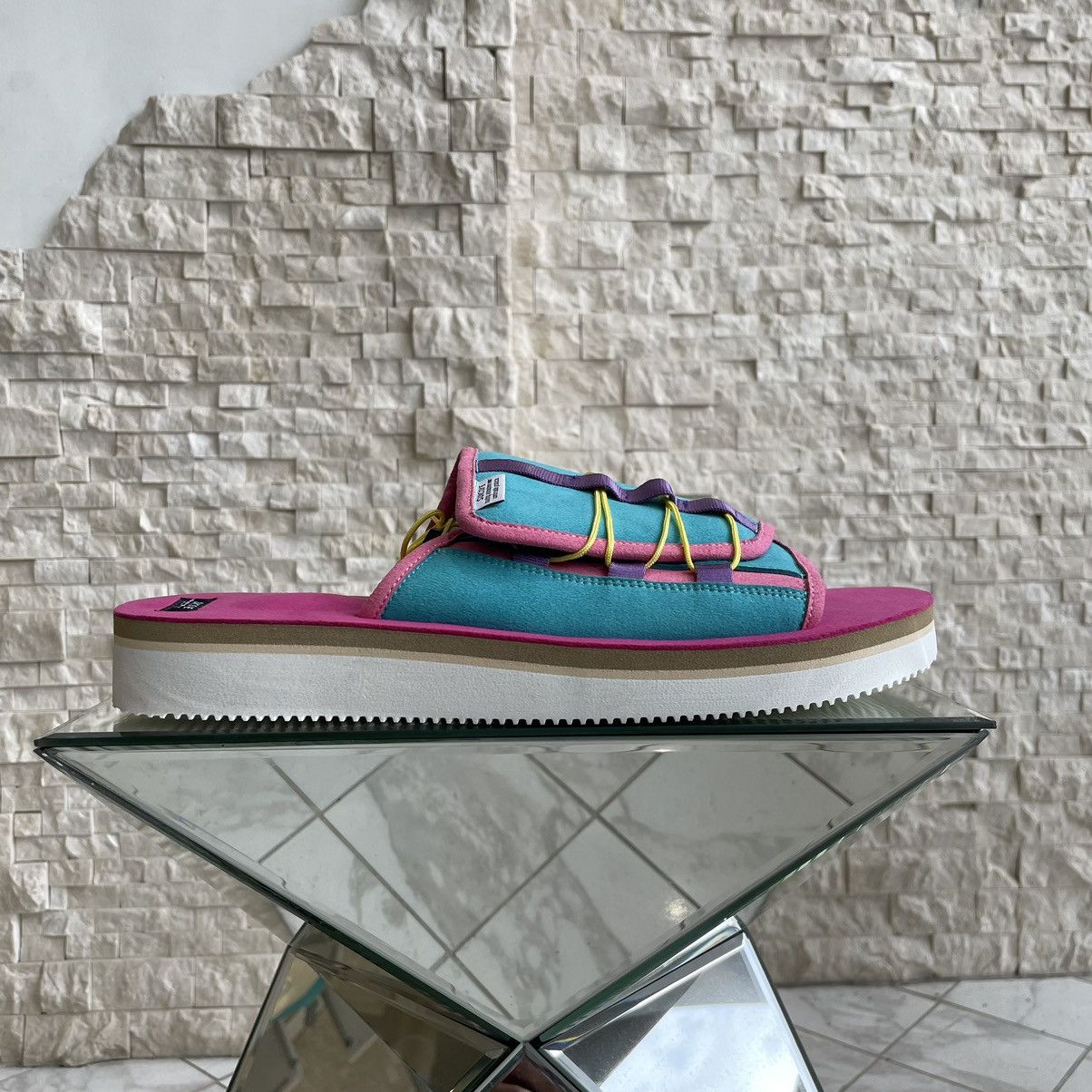 Suicoke Suicoke OLAS-ECS Slides Size 11 Size US 11 / EU 44 - 2 Thumbnail