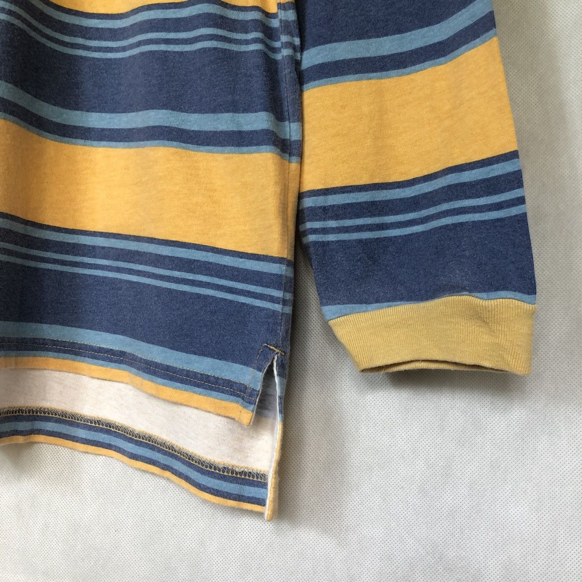 Vans Vintage 90s Vans Stripes Surf Skate Polo Tshirt Size US M / EU 48-50 / 2 - 5 Thumbnail