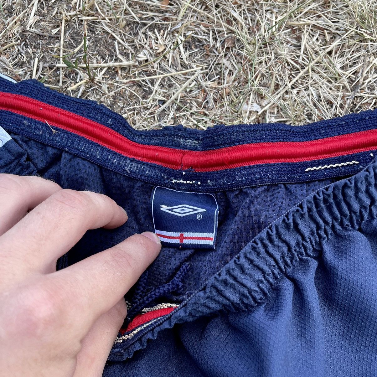 Vintage Vintage 90s Umbro Drill Shorts Streetwear Y2K Navy Boxy 34 Size US 34 / EU 50 - 5 Thumbnail