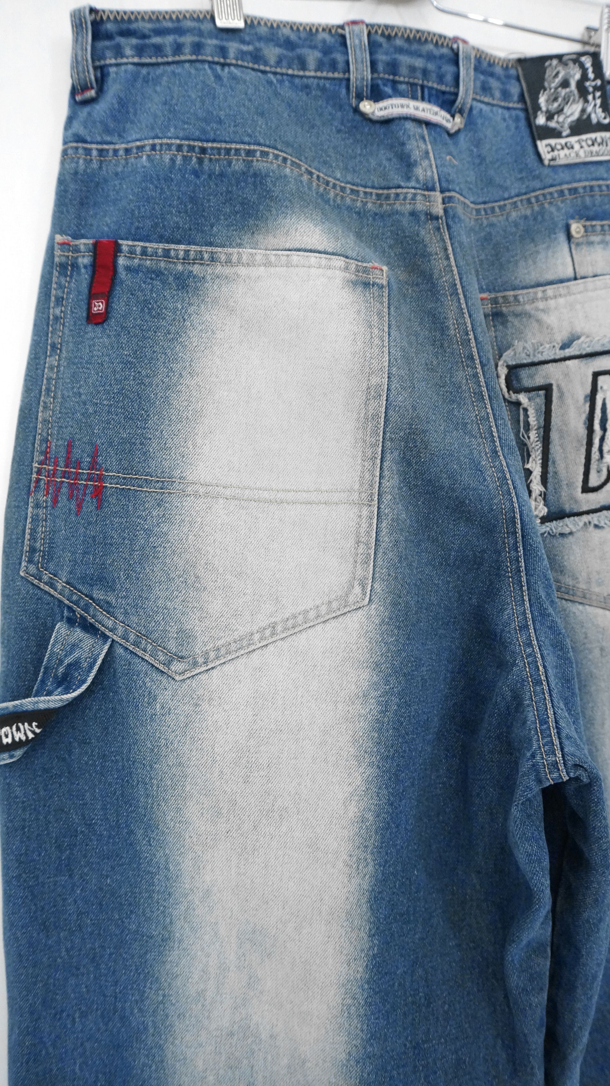 Dogtown 🔥 90s Vintage DOGTOWN Distressed Baggy Worn Jeans Size US 33 - 14 Thumbnail