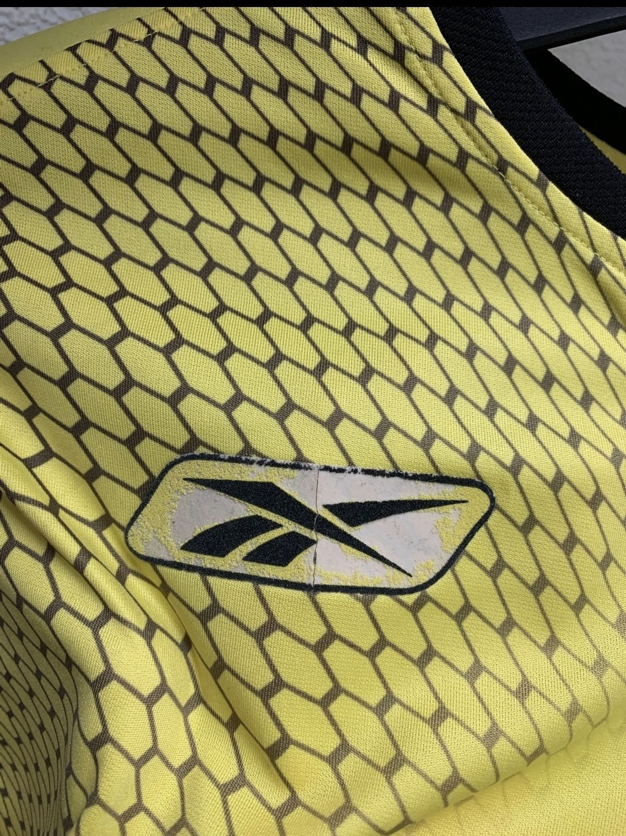 Reebok Liverpool Reebok soccer jersey carlsberg Xl yellow vintage Size US XL / EU 56 / 4 - 6 Thumbnail