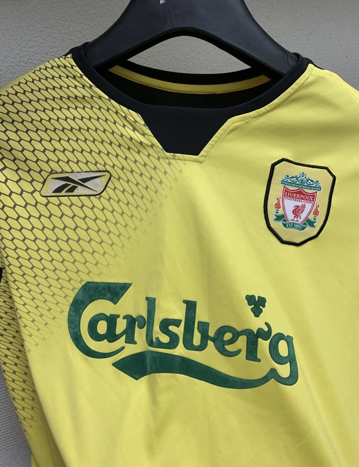 Reebok Liverpool Reebok soccer jersey carlsberg Xl yellow vintage Size US XL / EU 56 / 4 - 2 Thumbnail