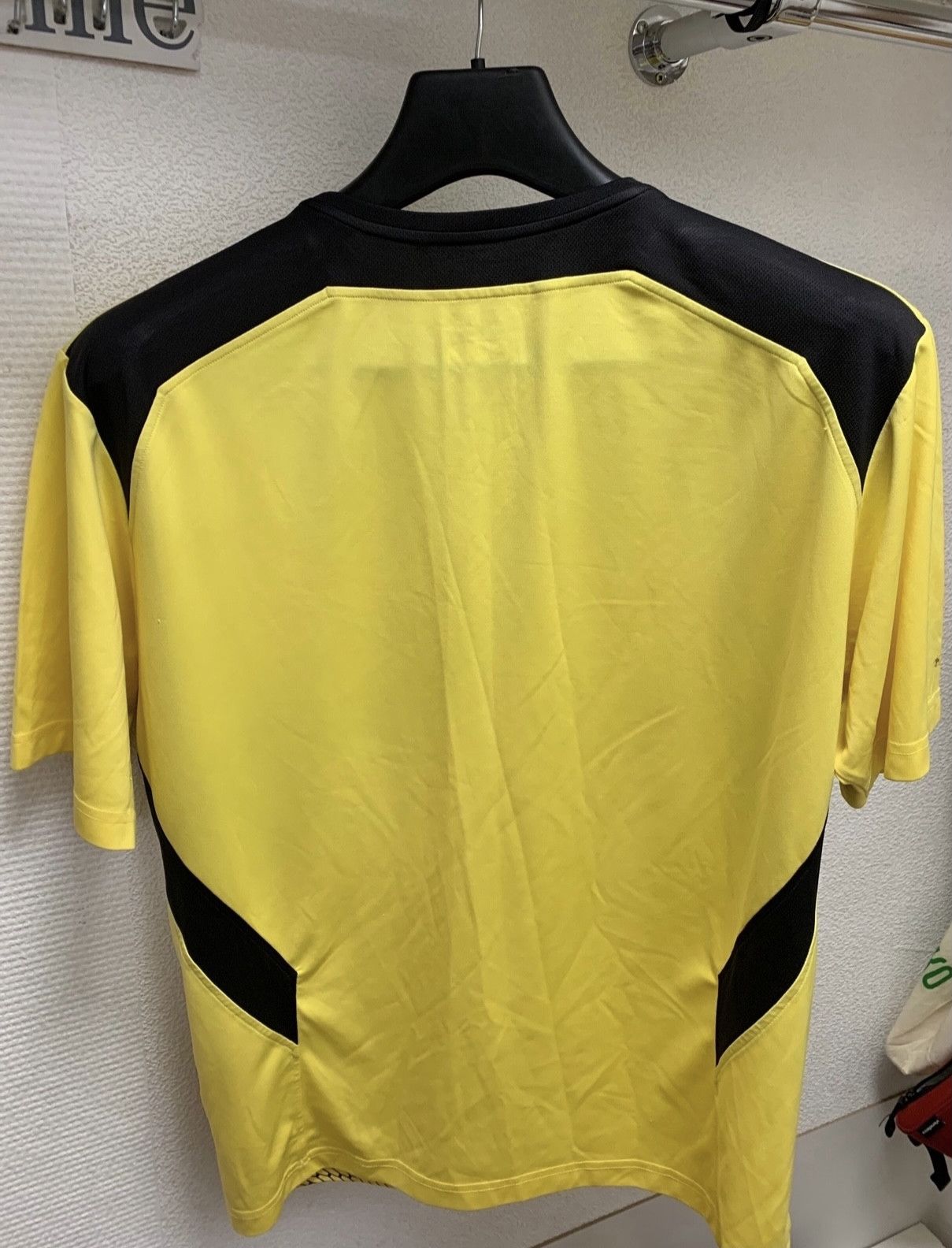 Reebok Liverpool Reebok soccer jersey carlsberg Xl yellow vintage Size US XL / EU 56 / 4 - 5 Thumbnail