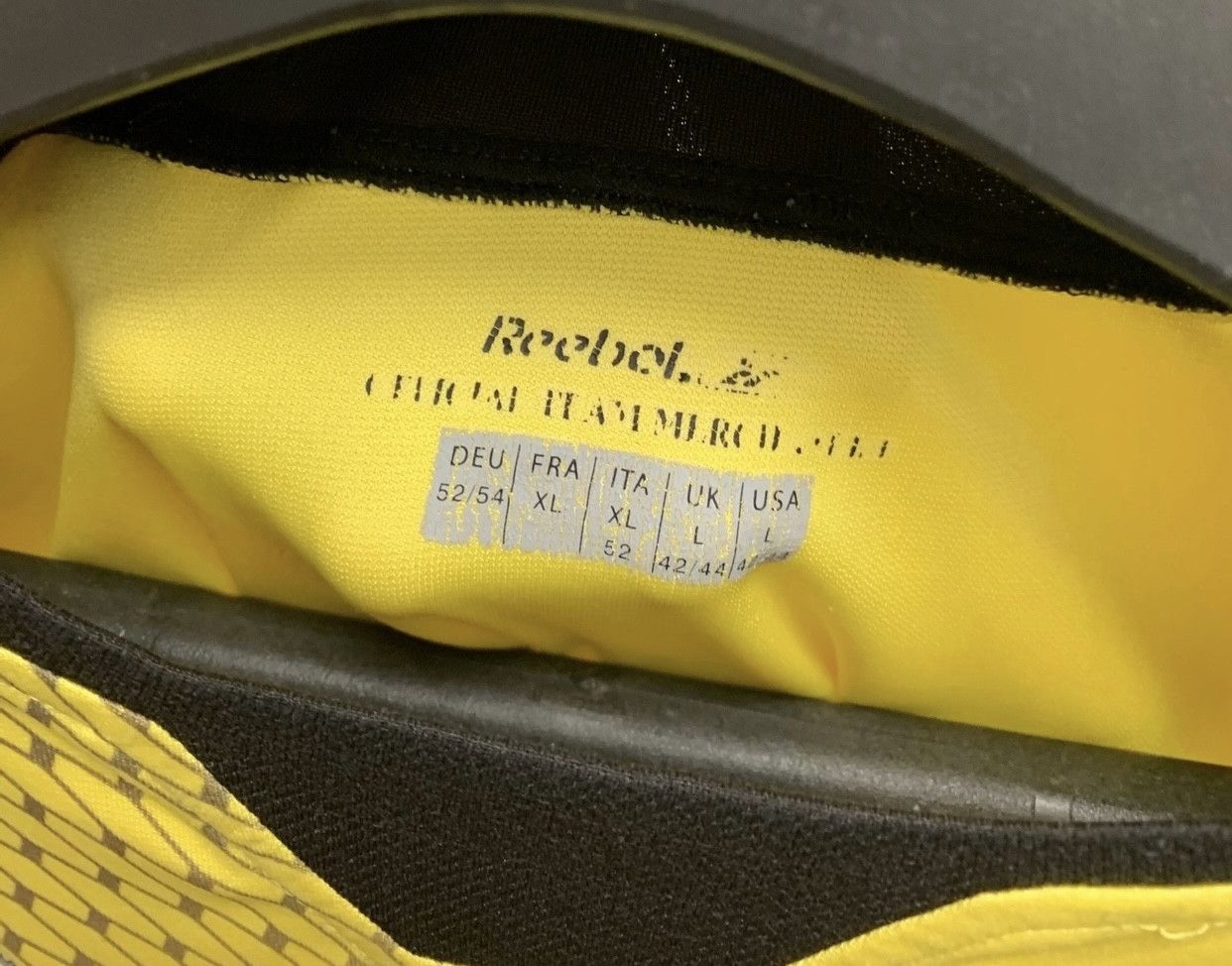 Reebok Liverpool Reebok soccer jersey carlsberg Xl yellow vintage Size US XL / EU 56 / 4 - 3 Thumbnail