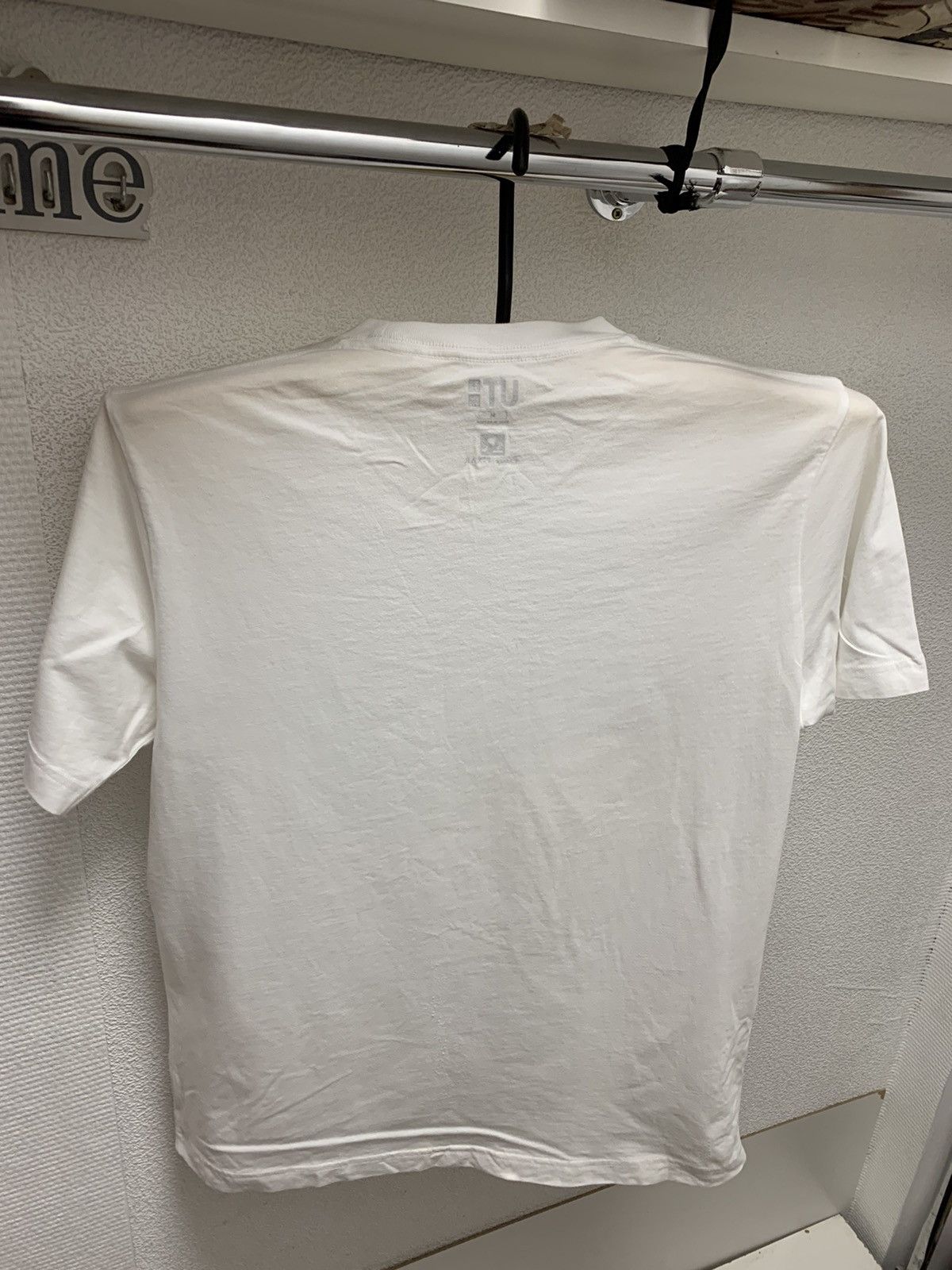 Uniqlo Iscream Uniqlo Disney white t-shirt M scream Size US M / EU 48-50 / 2 - 4 Thumbnail