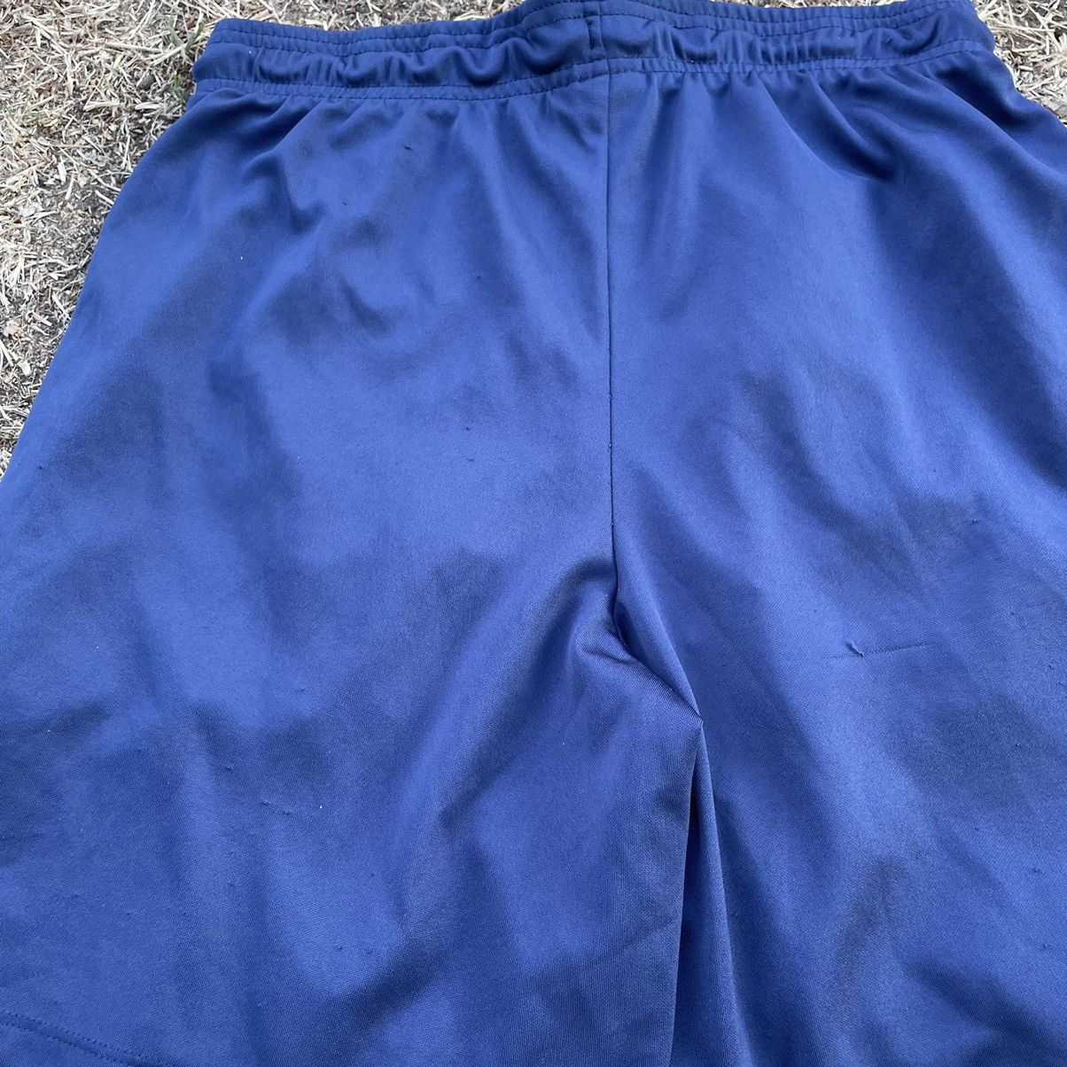 Vintage Vintage 90s Nike Swoosh Shorts Streetwear Blue Bleached 30 Size US 30 / EU 46 - 6 Thumbnail