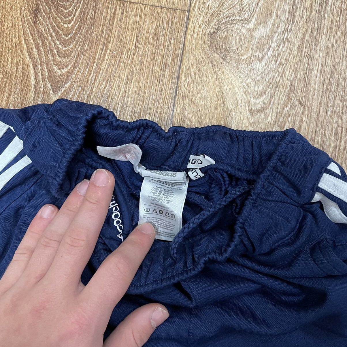 Vintage Vintage Adidas Striped Shorts Y2K Streetwear Navy Baggy 29 Size US 29 - 4 Thumbnail