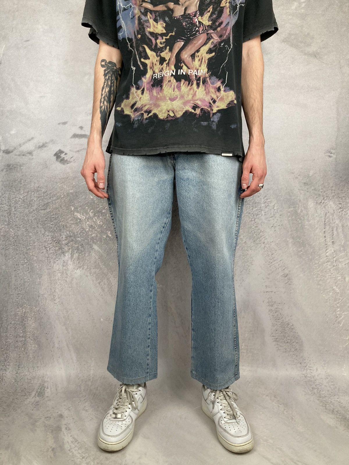 Vintage Vintage Wrangler Blue Classic Denim Pants 90s Size US 34 / EU 50 - 2 Thumbnail