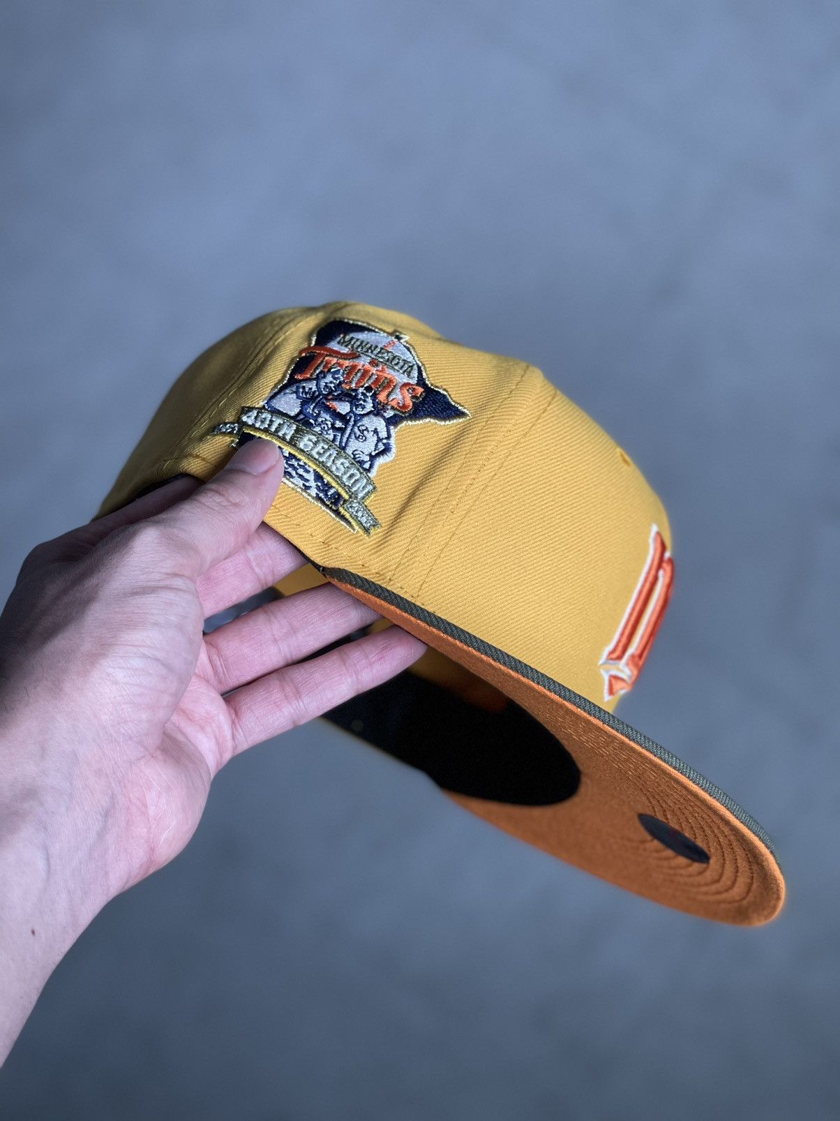 MLB 7 1/4 Sneakertown Exclusive Minnesota Twins 40th Anniversary Size ONE SIZE - 4 Thumbnail