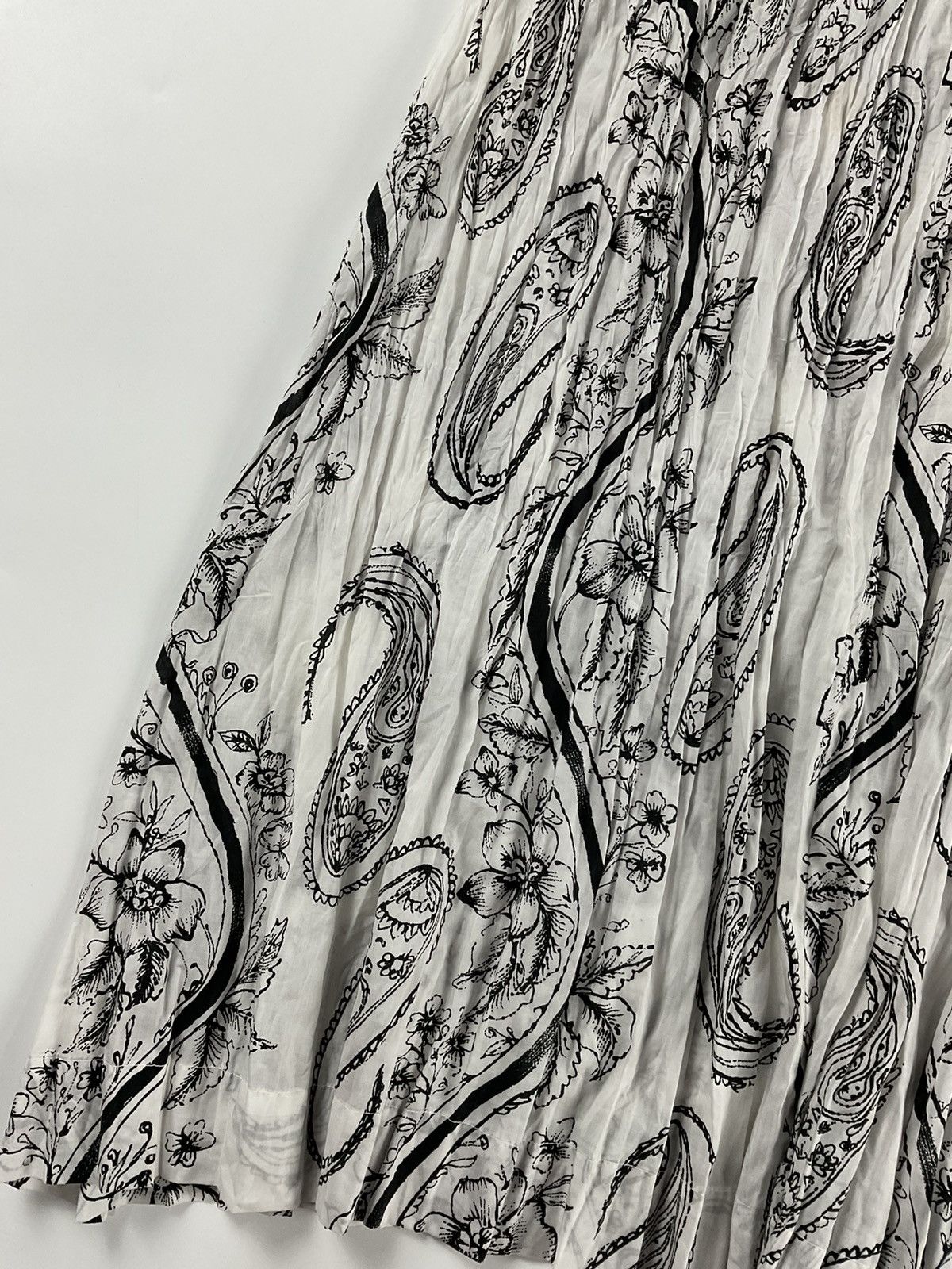 Issey Miyake Issey Miyake Pleated Paisley Skirt Size 34" / US 12 / IT 48 - 2 Thumbnail