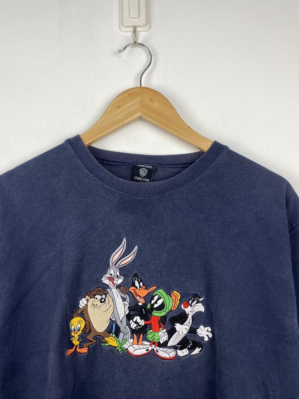 Warner Bros Vintage 90s Looney Tunes Tshirt Warner Bross Tazmania Size US S / EU 44-46 / 1 - 5 Thumbnail