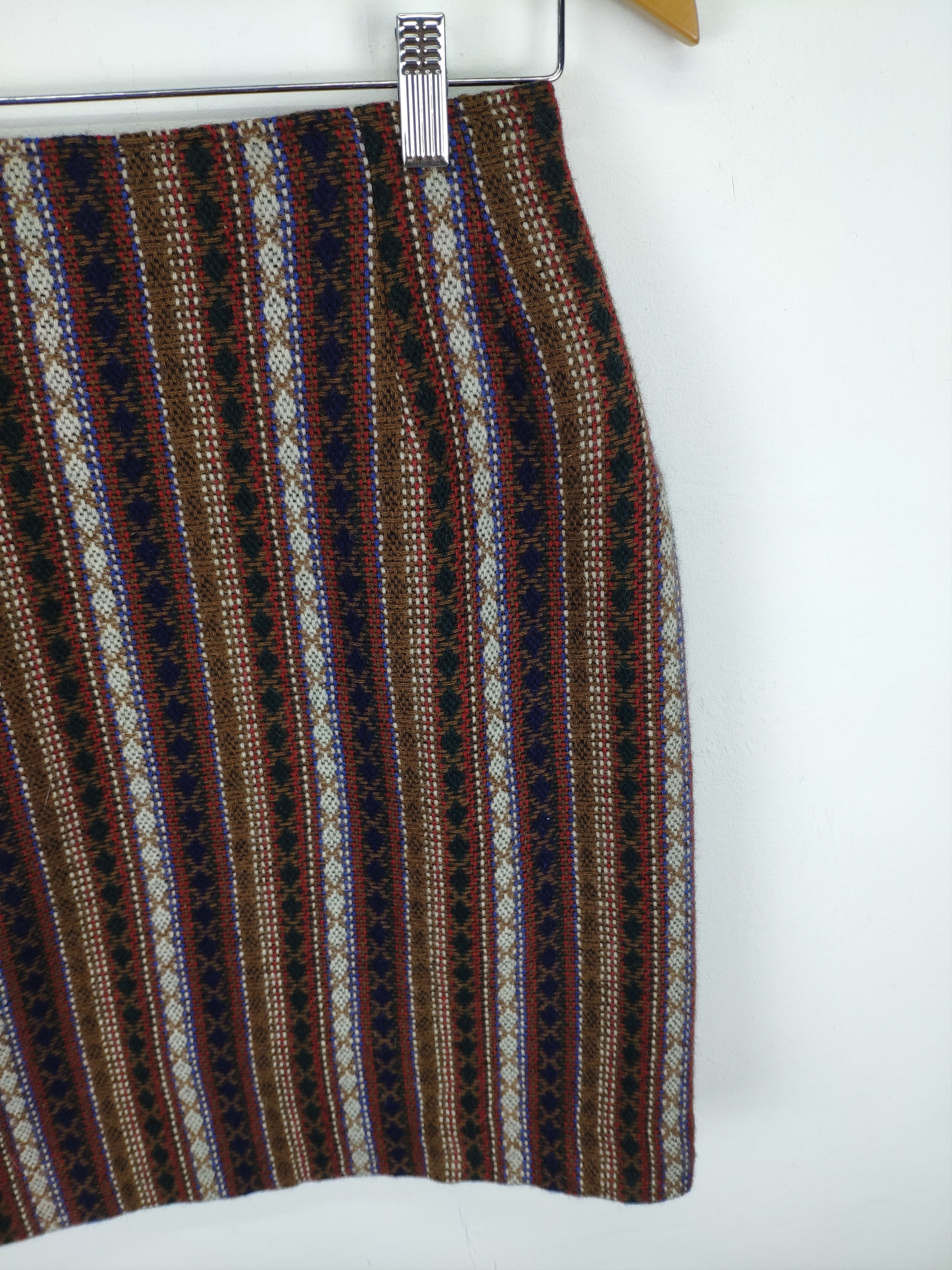Japanese Brand Vintage Wool Mini Skirt Native Style Size 24" / US 00 / IT 34 - 6 Thumbnail
