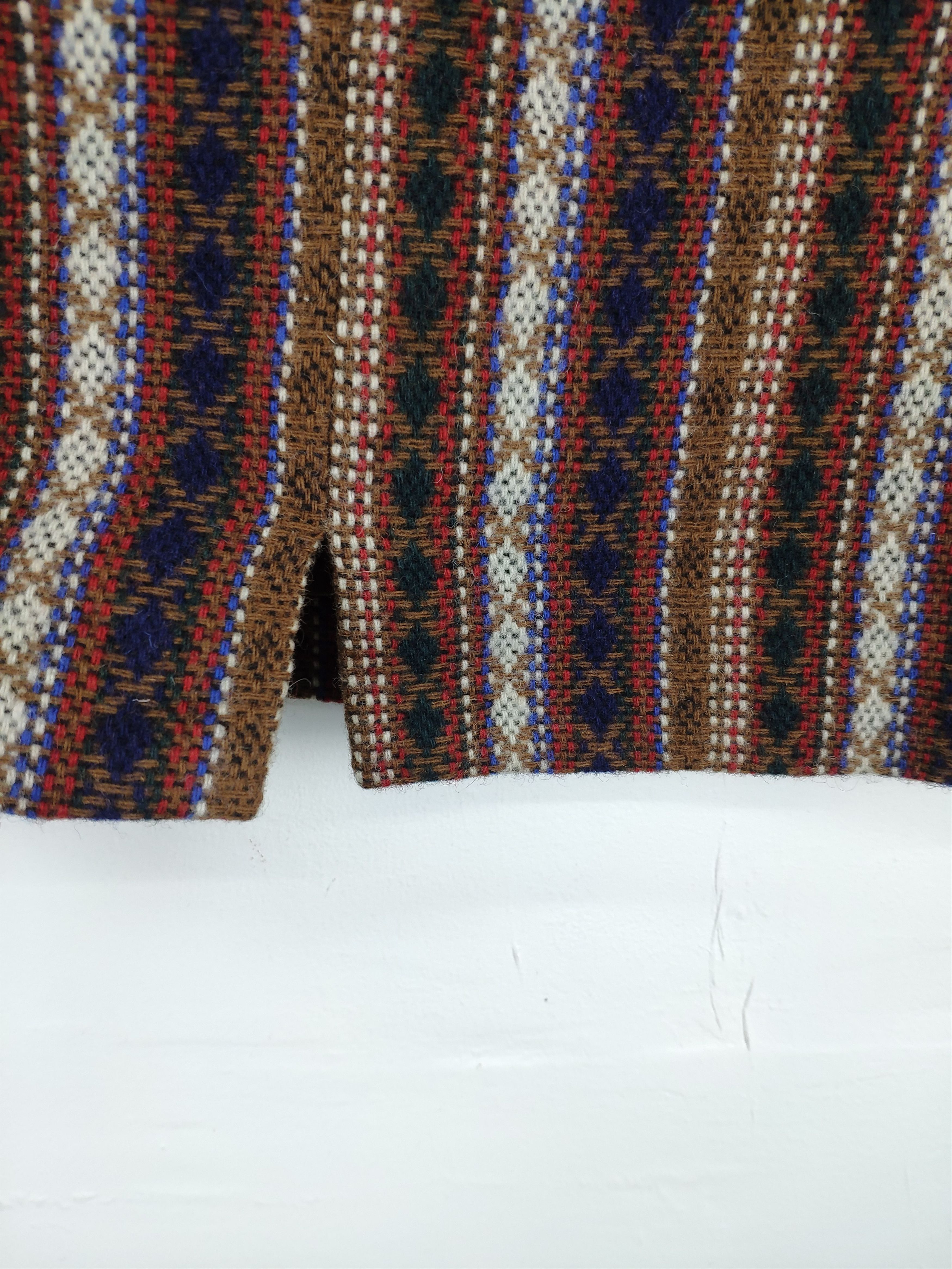 Japanese Brand Vintage Wool Mini Skirt Native Style Size 24" / US 00 / IT 34 - 11 Thumbnail