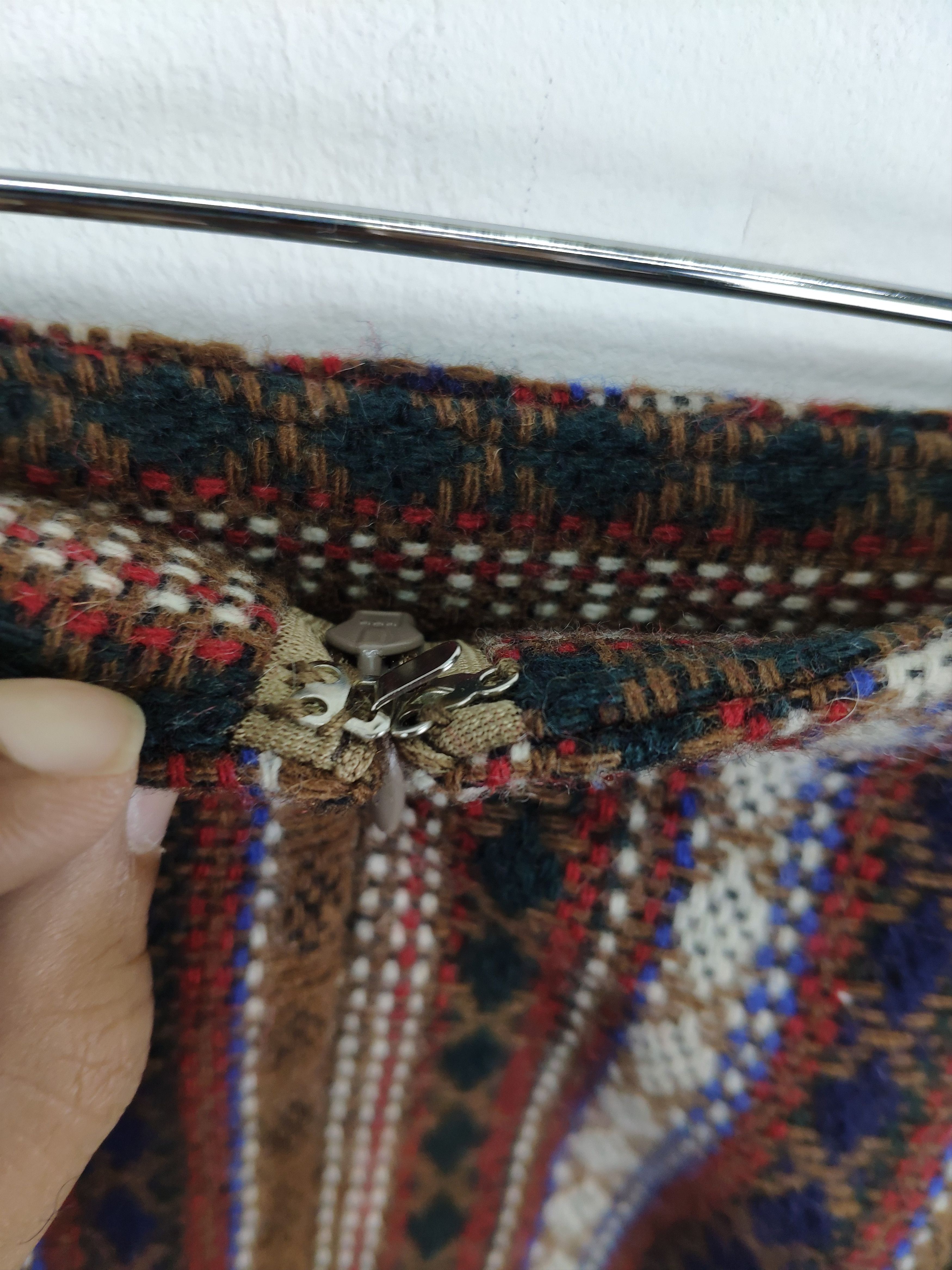Japanese Brand Vintage Wool Mini Skirt Native Style Size 24" / US 00 / IT 34 - 7 Thumbnail